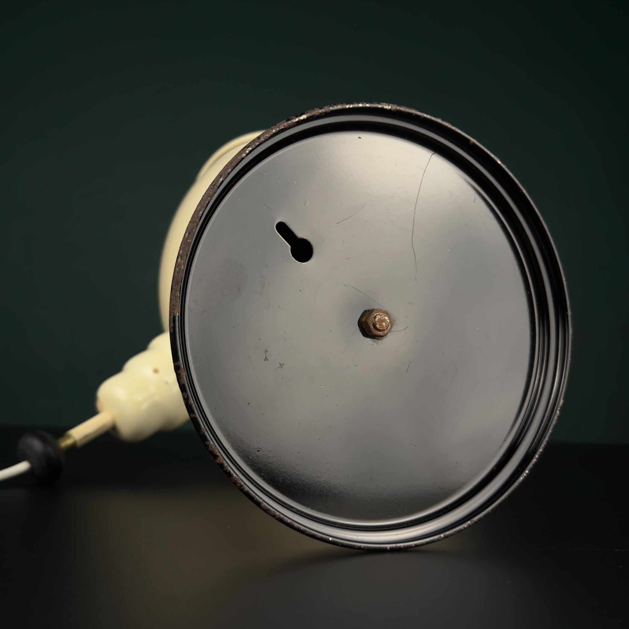 Lampe de table en métal, Vintage 1960s, Autriche en vente 11