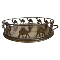 Plateau en métal avec découpes individuelles en Camel