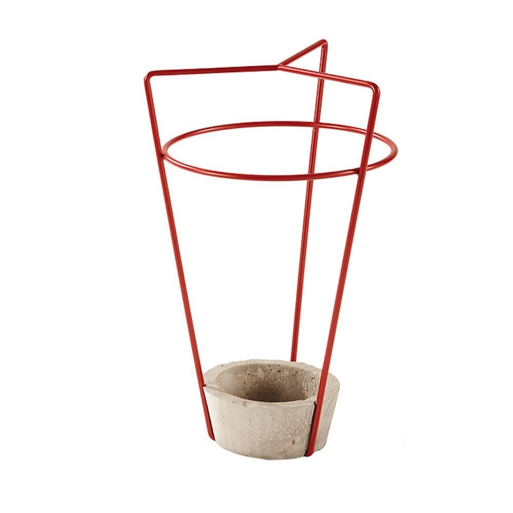 Metal umbrella stand

Lacquered umbrella stand with lightweight concrete base. Available in 16 different colours from our range.
- Dimensions cm ø29x56h.
- Lightweight concrete base
- Available in 16 different colours
H : 56 cm, d : 29