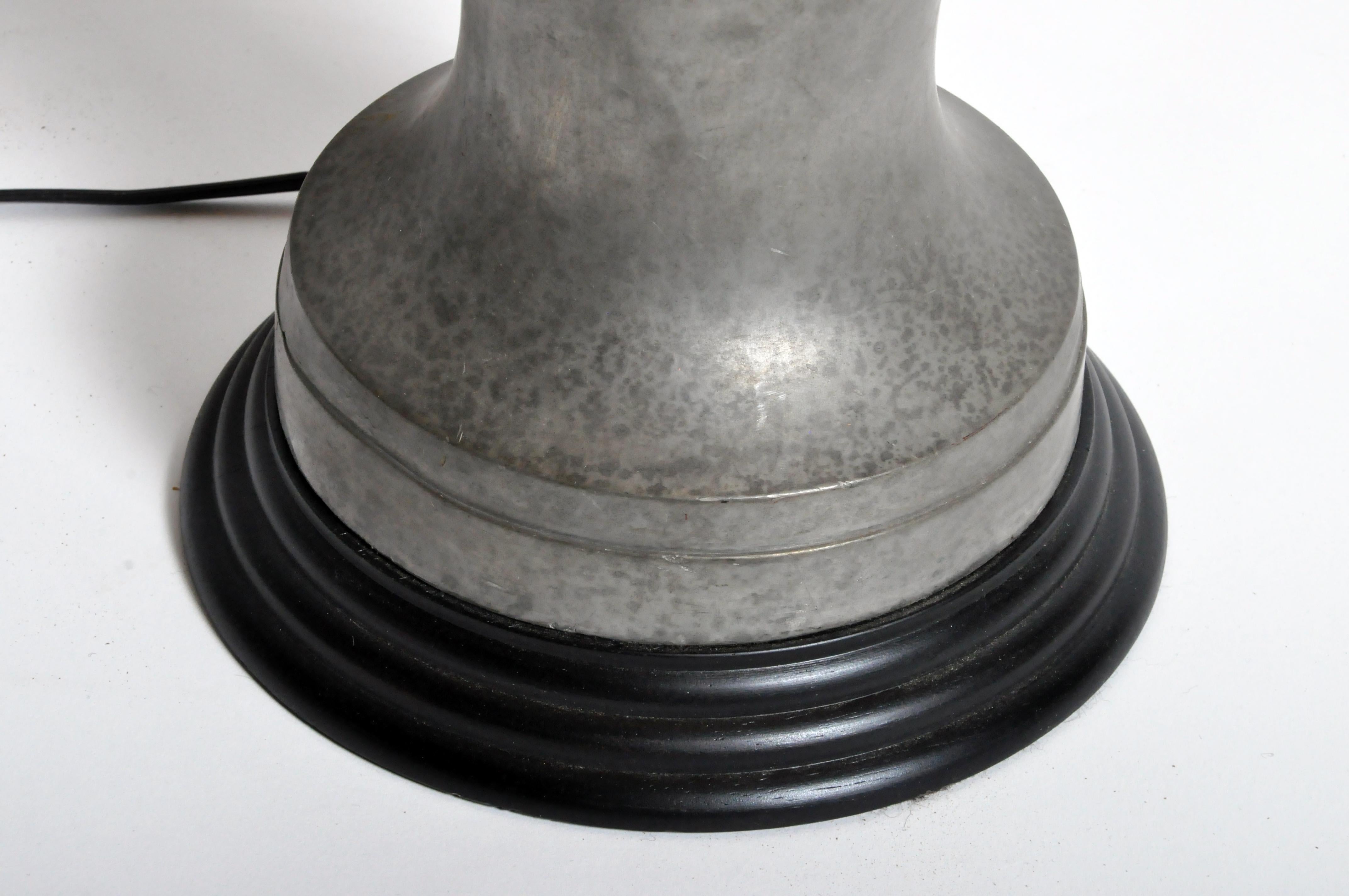 Metal Vase Lamp 5