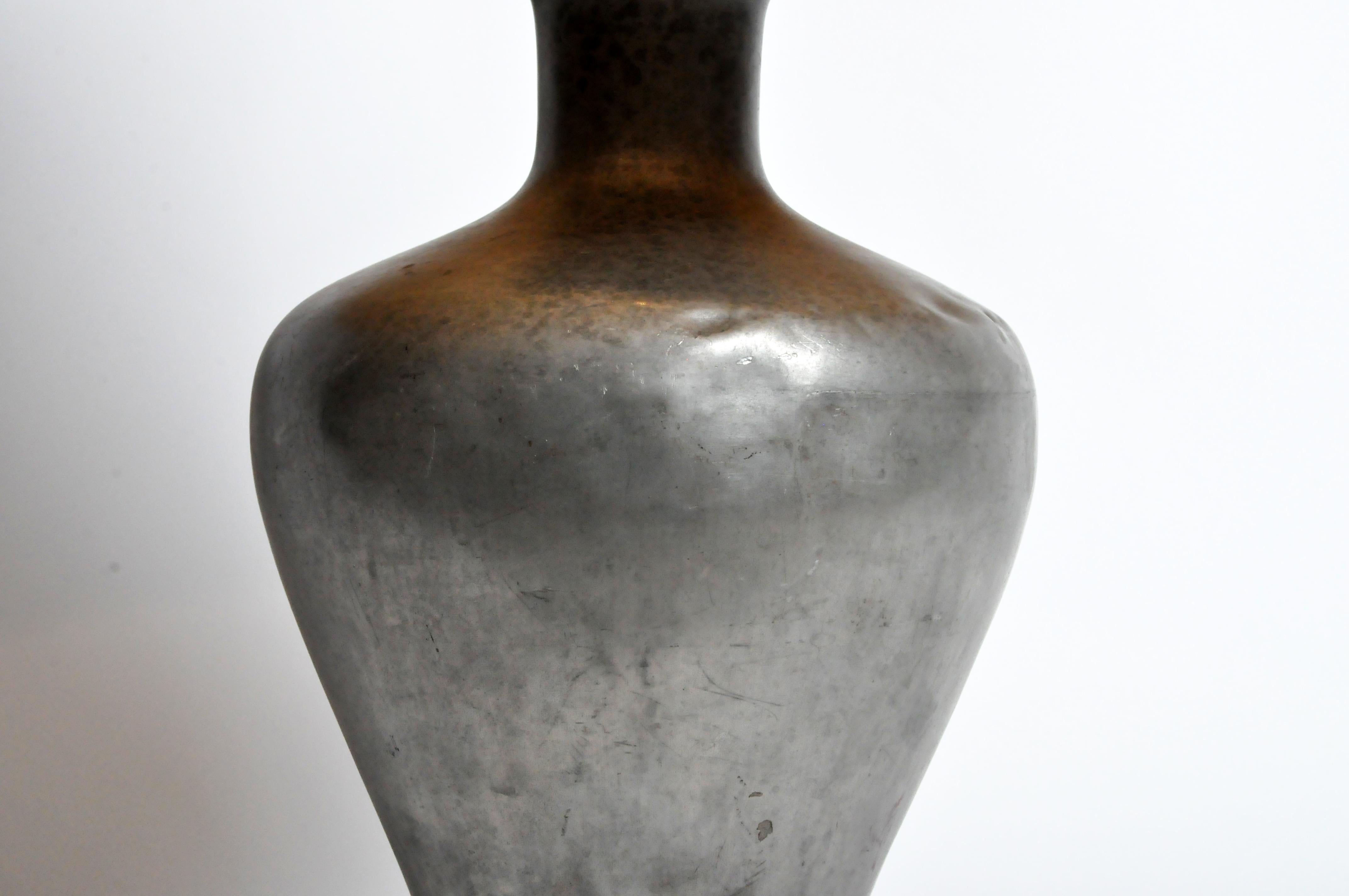 Metal Vase Lamp 1