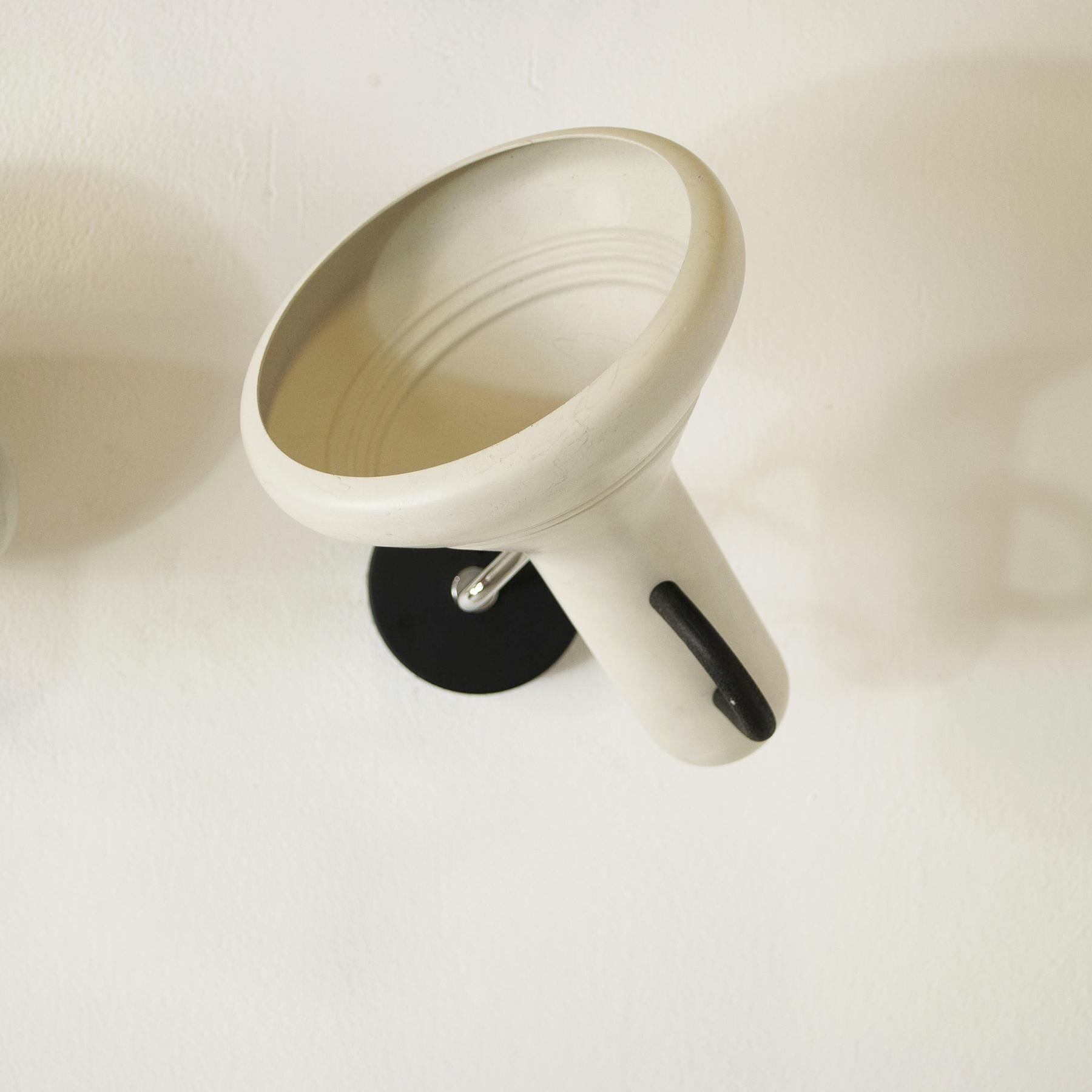 Metal wall lamps late 1970s In Good Condition For Sale In bari, IT