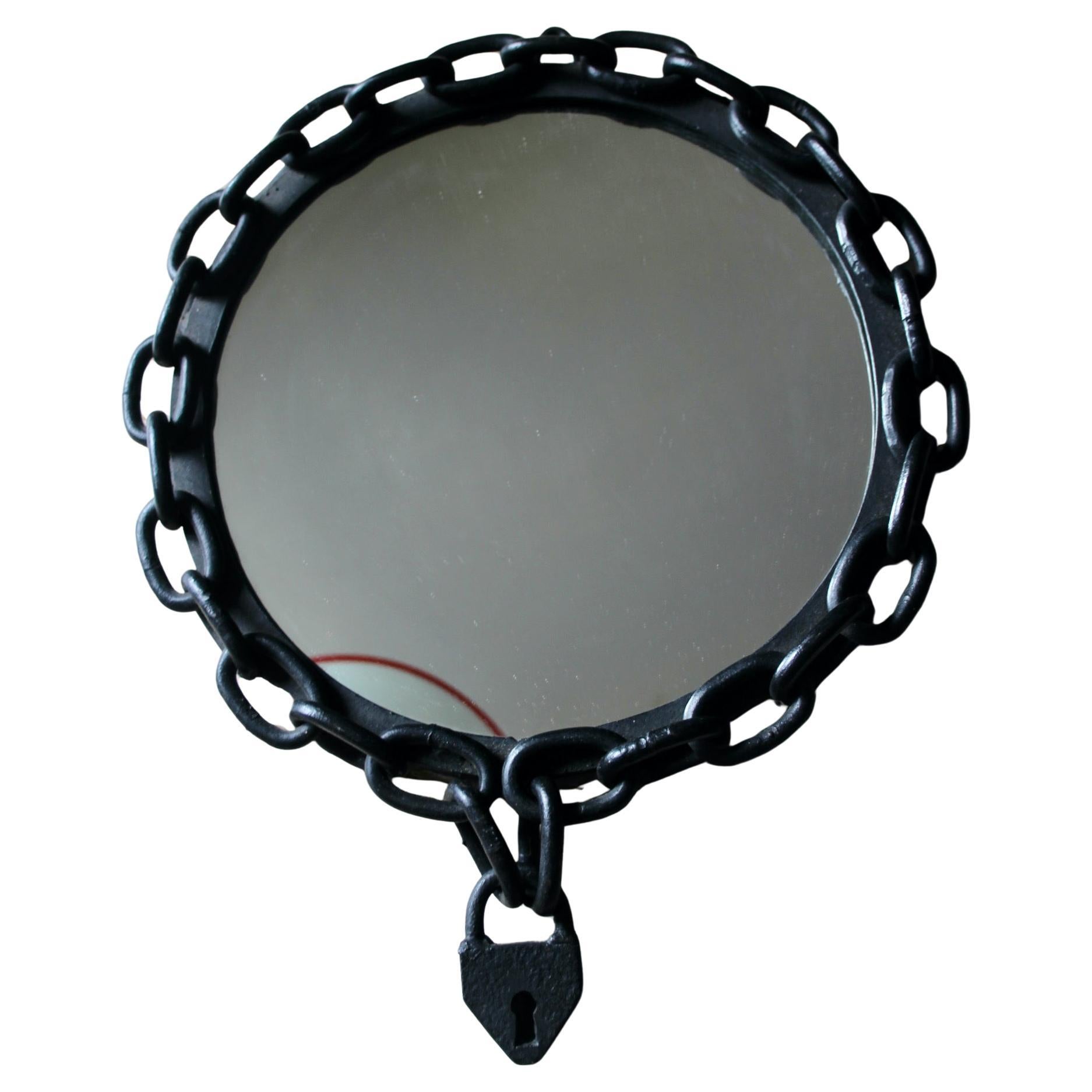 Metal wall mirror en venta