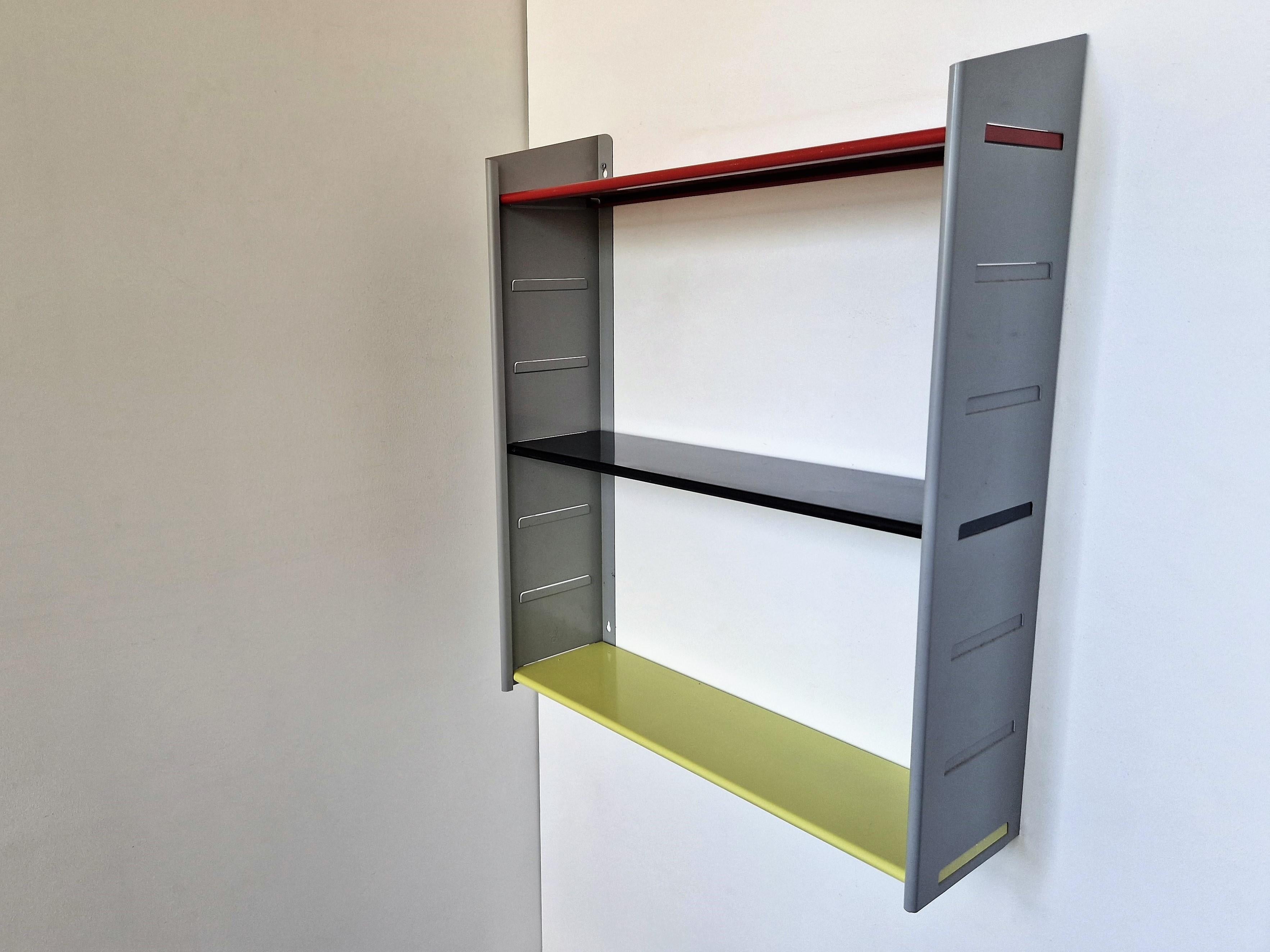 Metal Wall Mounted Shelving Unit by NVF, the Netherlands 1960's In Good Condition For Sale In Steenwijk, NL