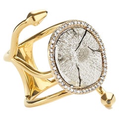 Metal x Wire 'Diamond Slice Halo Ring' in 18kt Yellow Gold with 1.69 ct Diamond