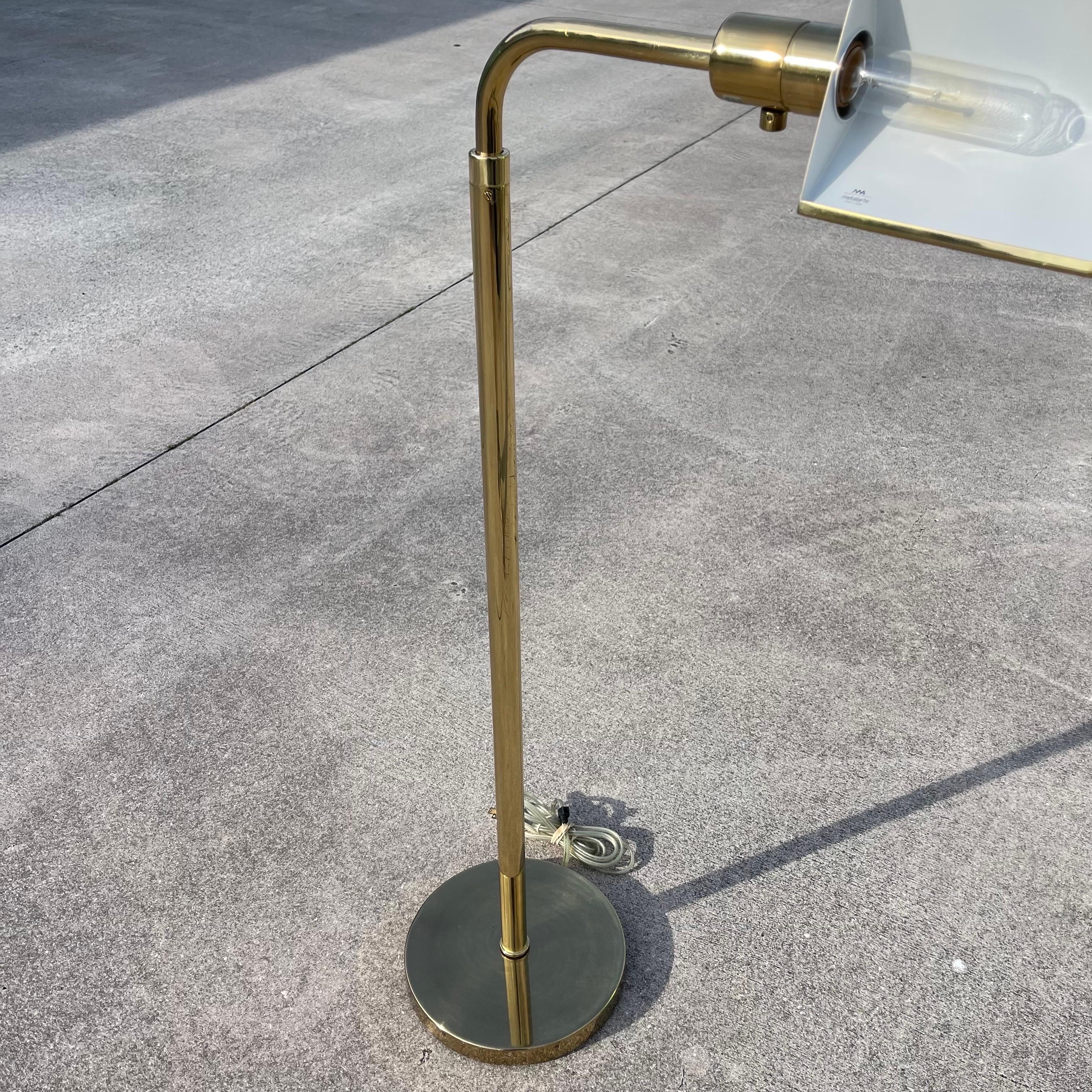 Metalarte para Hansen Lámpara de lectura de latón de altura regulable en venta 3