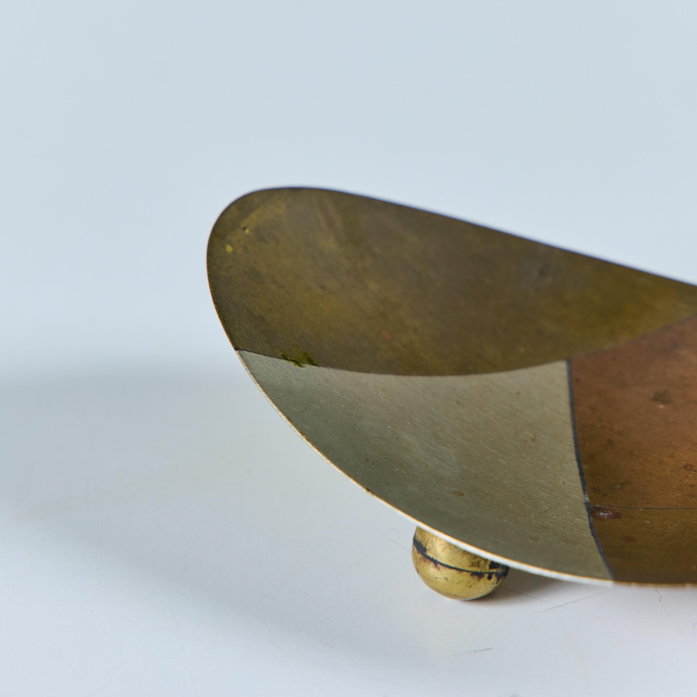 Piatto messicano in ottone e rame Metales Casado in vendita 7