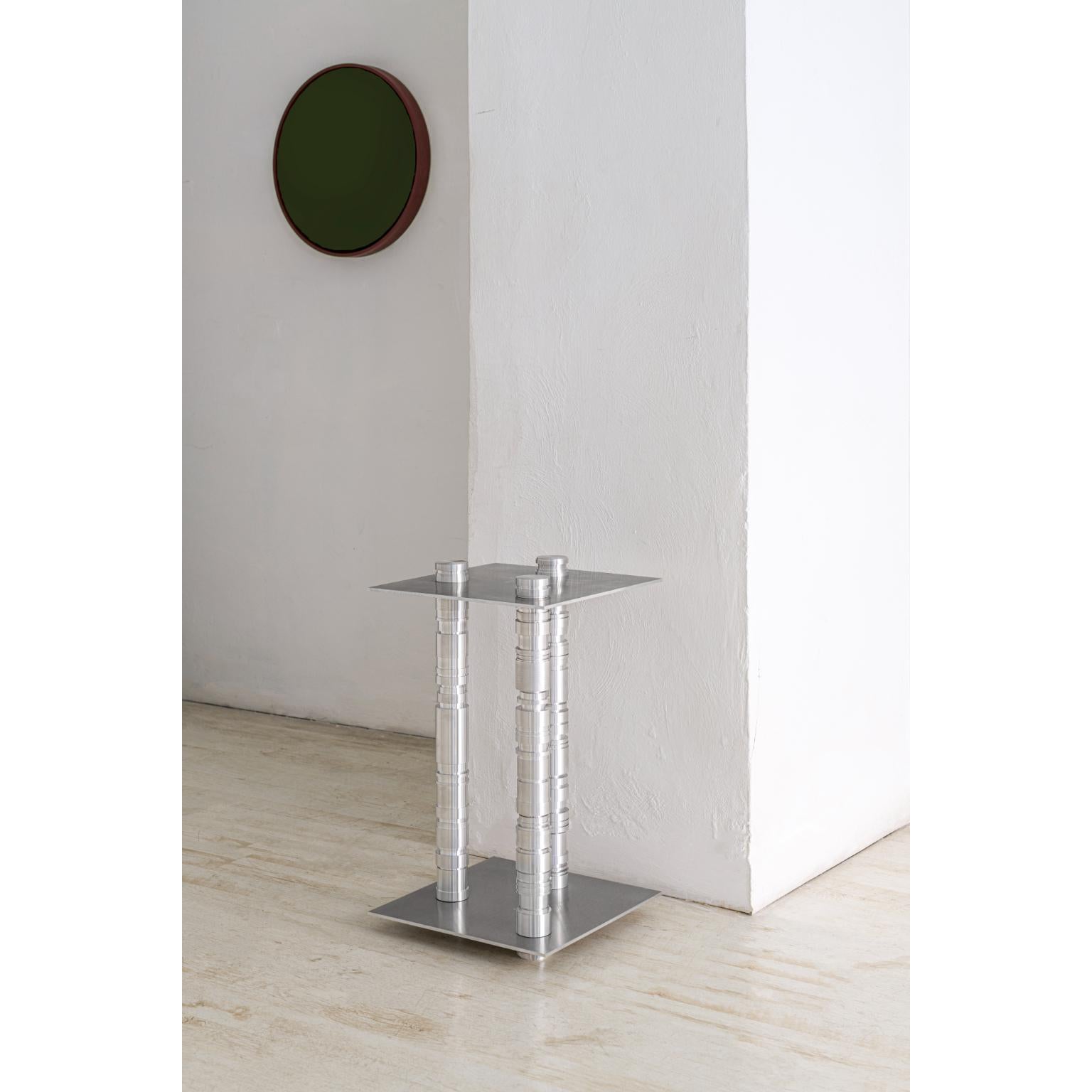 Autre Table d'appoint Metalique par Millim Studio en vente
