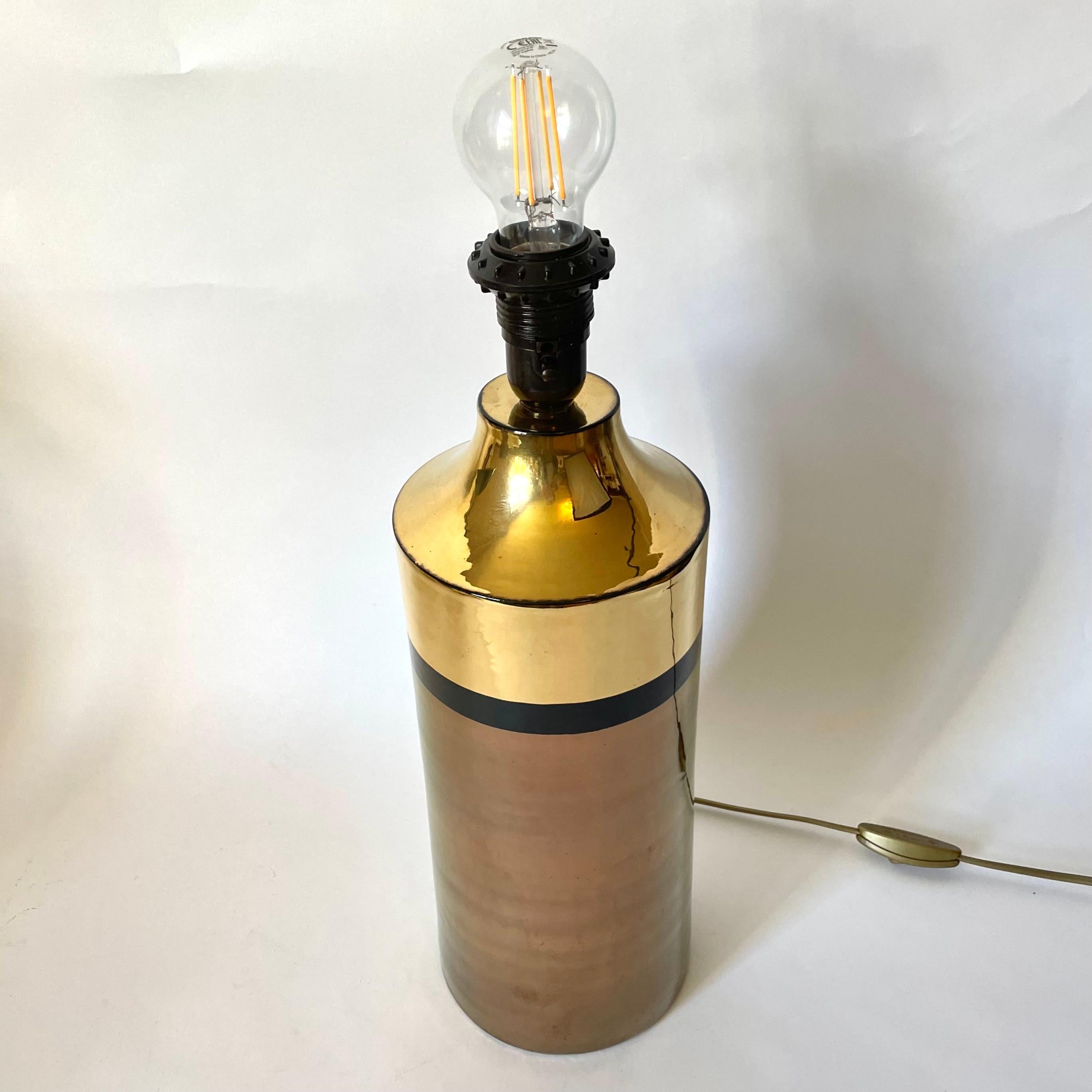 Mid-Century moderno Lampada da tavolo in ceramica smaltata metallizzata di Bitossi per Bergboms degli anni '60 in vendita