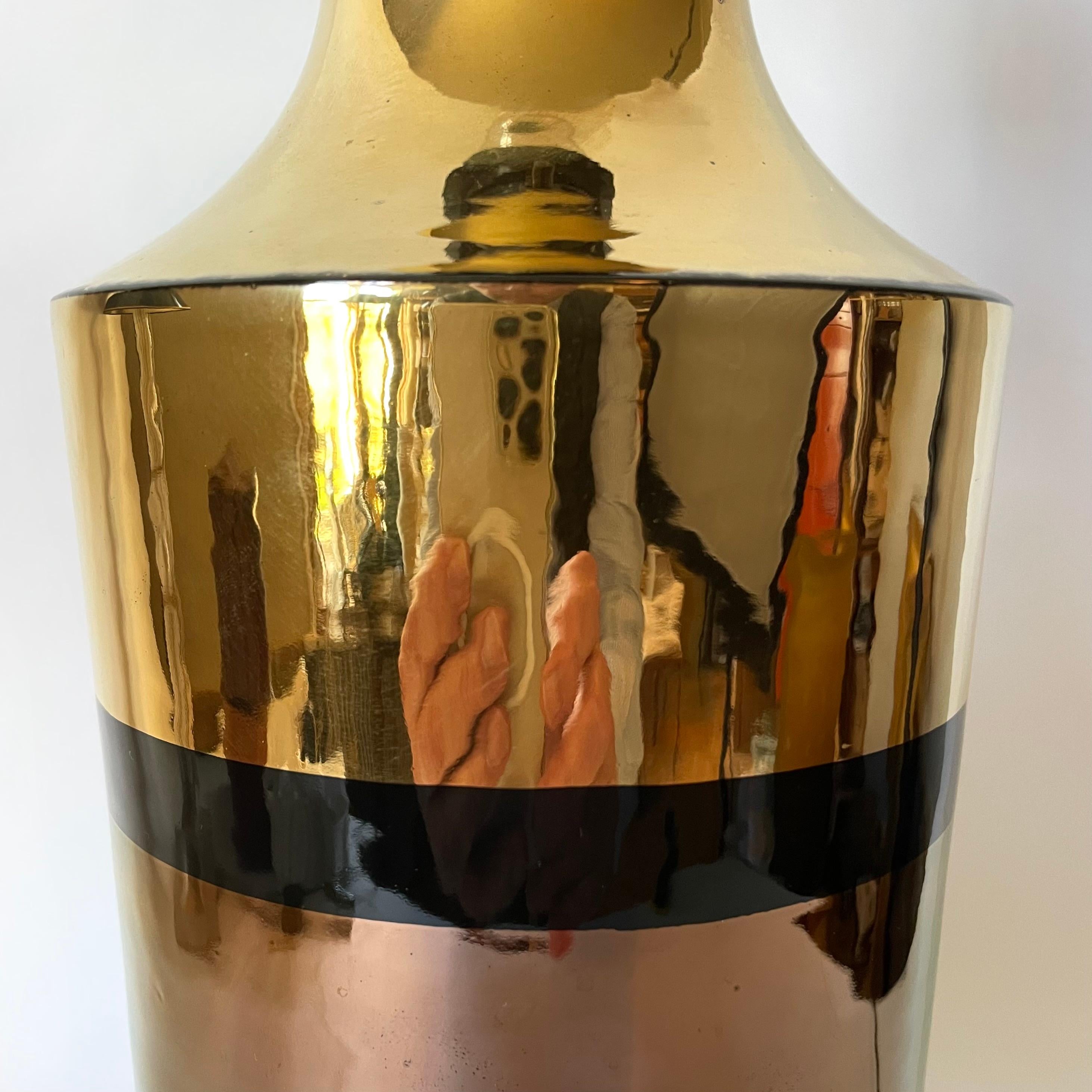 Italiano Lampada da tavolo in ceramica smaltata metallizzata di Bitossi per Bergboms degli anni '60 in vendita