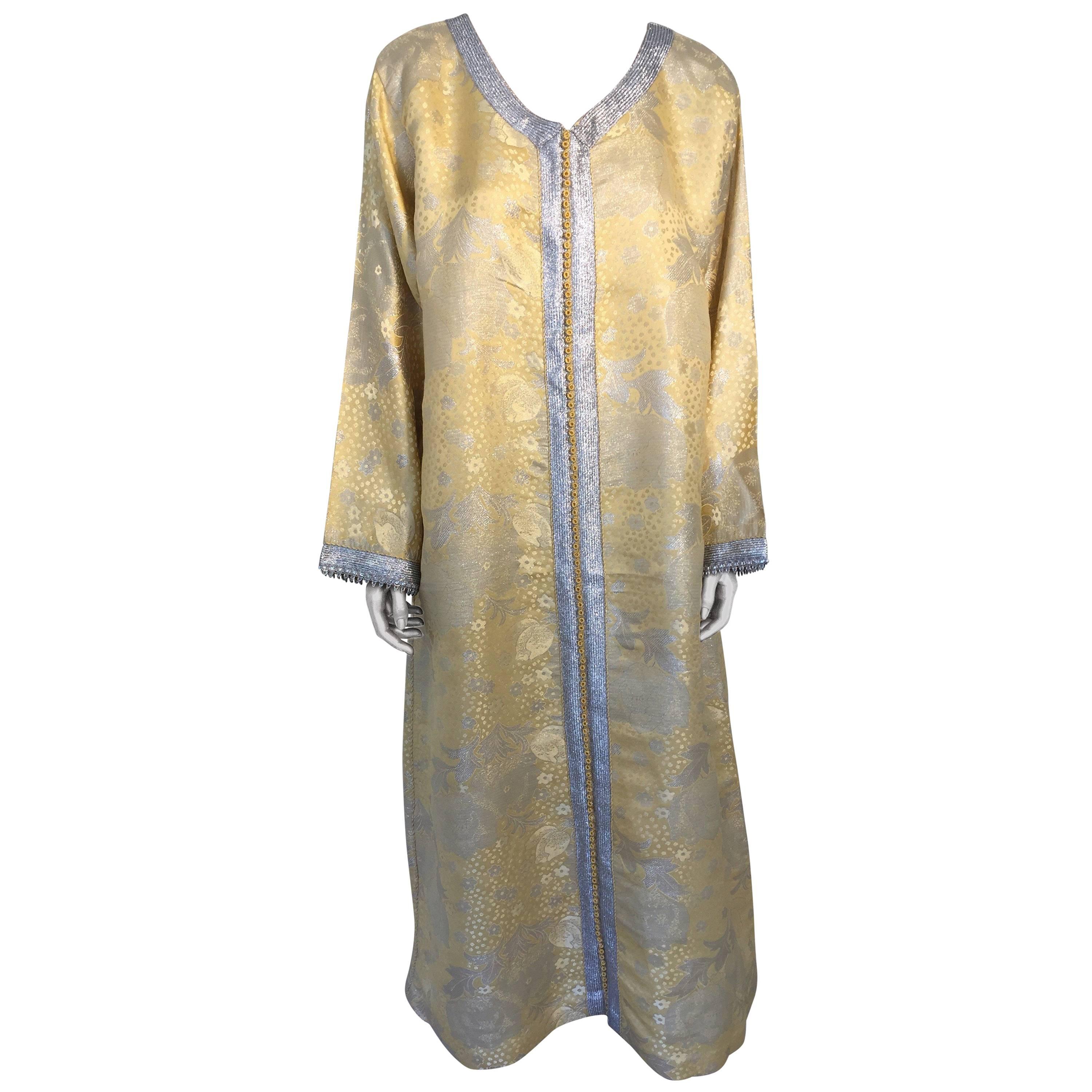 Maxi abito caftano in broccato metallico oro e argento degli anni '70, abito da sera Kaftan
