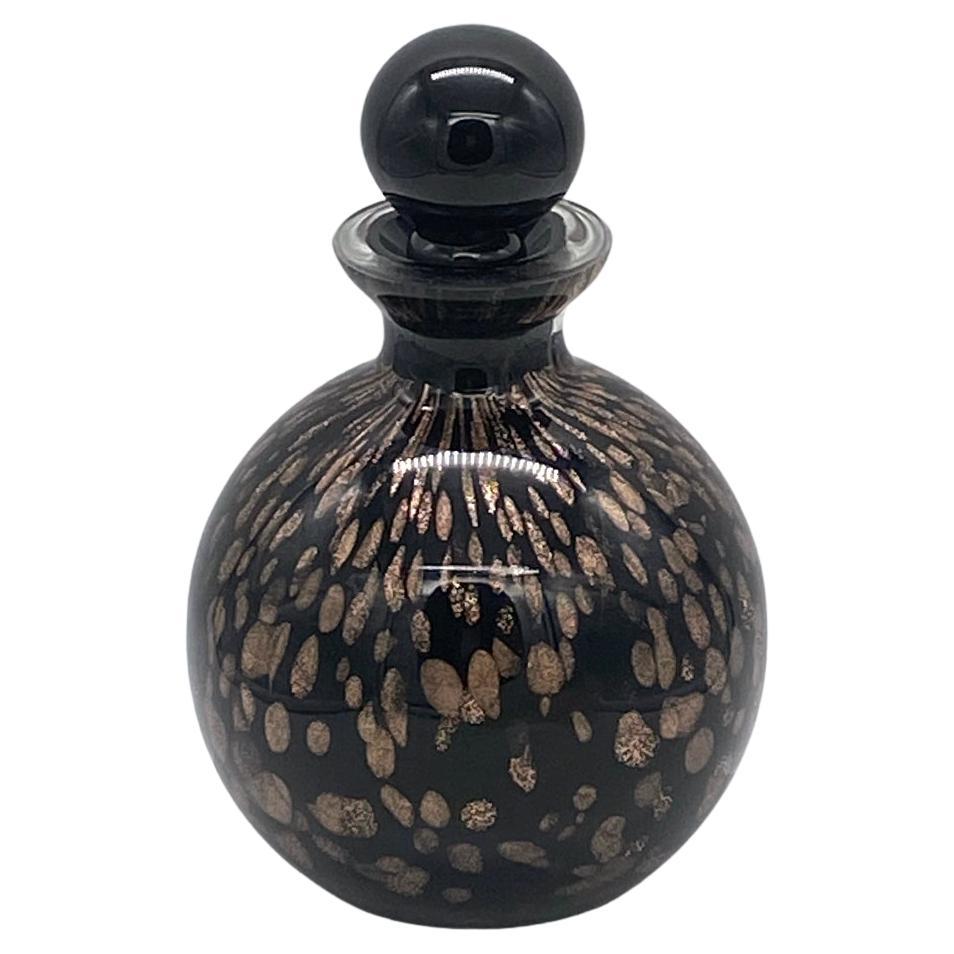 Flacon de parfum en verre d'art métallisé or et noir Bon état - En vente à Atlanta, GA