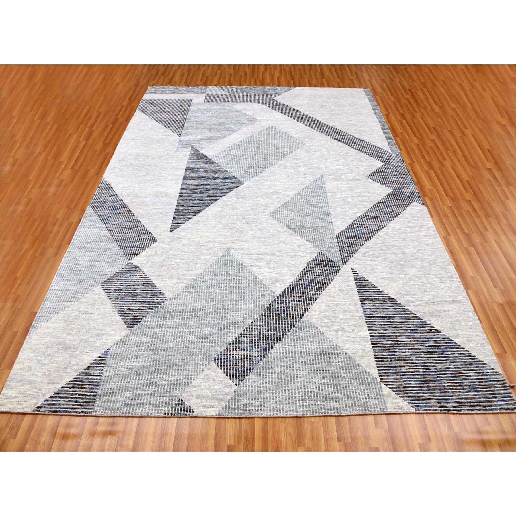 Metallisch Grau Geometrisch Art Deco Collection Weiche Wolle Handgeknüpft Orientteppich (Art déco) im Angebot