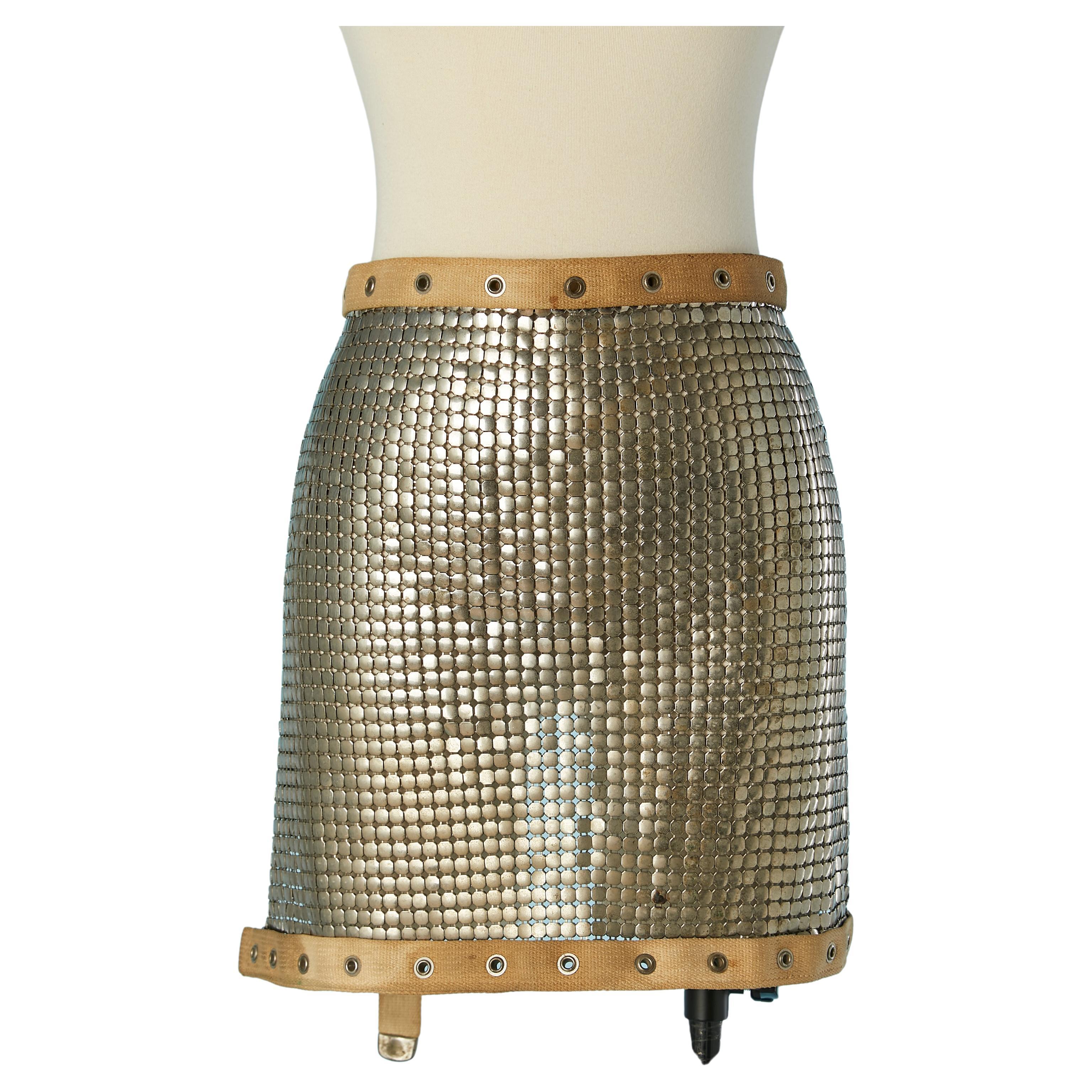 Metallic mesh worker apron with cotton belt and edge with eyelet on the bottom For Sale