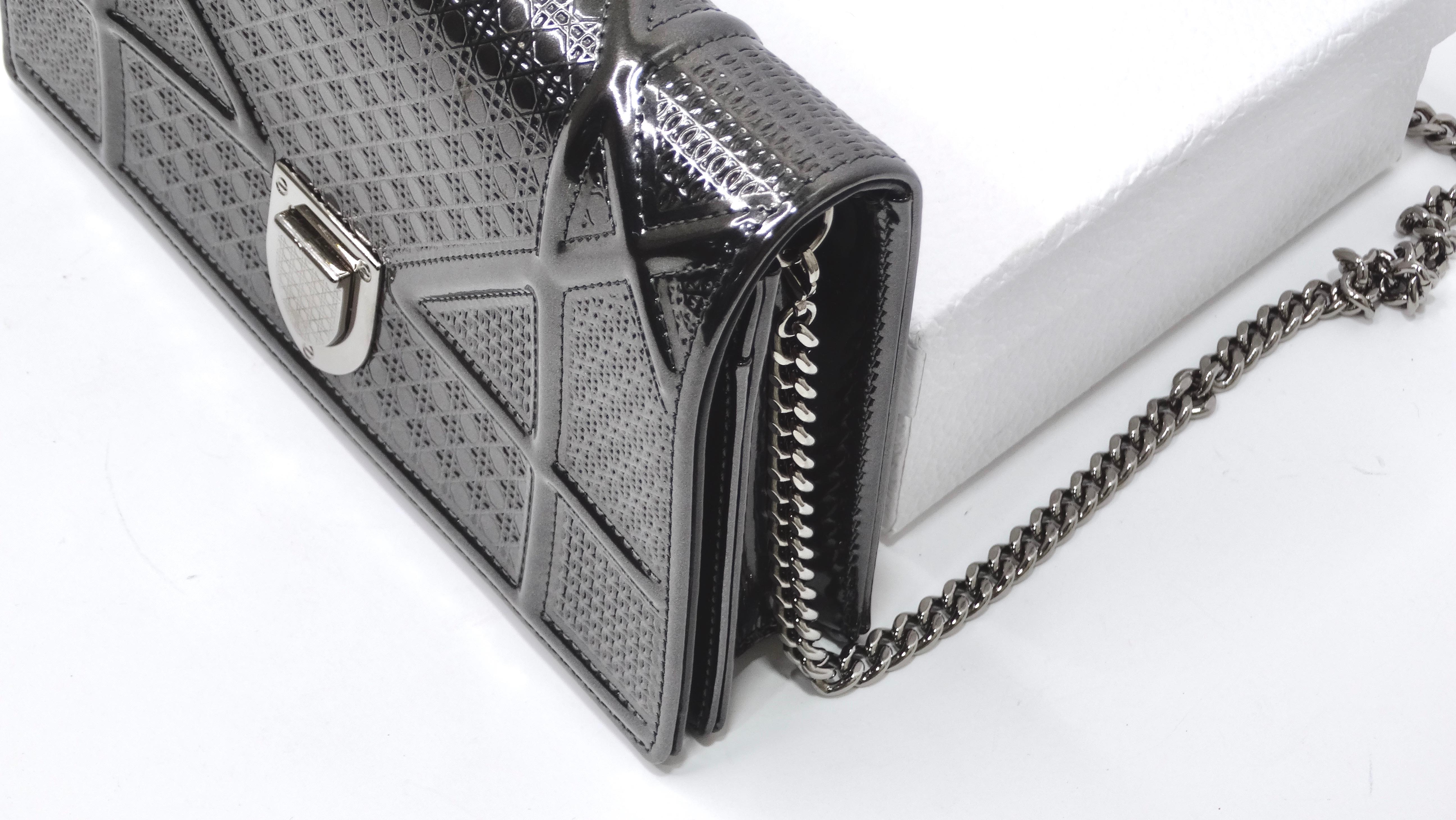 Women's or Men's Metallic Patent Micro-Cannage Diorama Wallet on Chain Pouch Silver