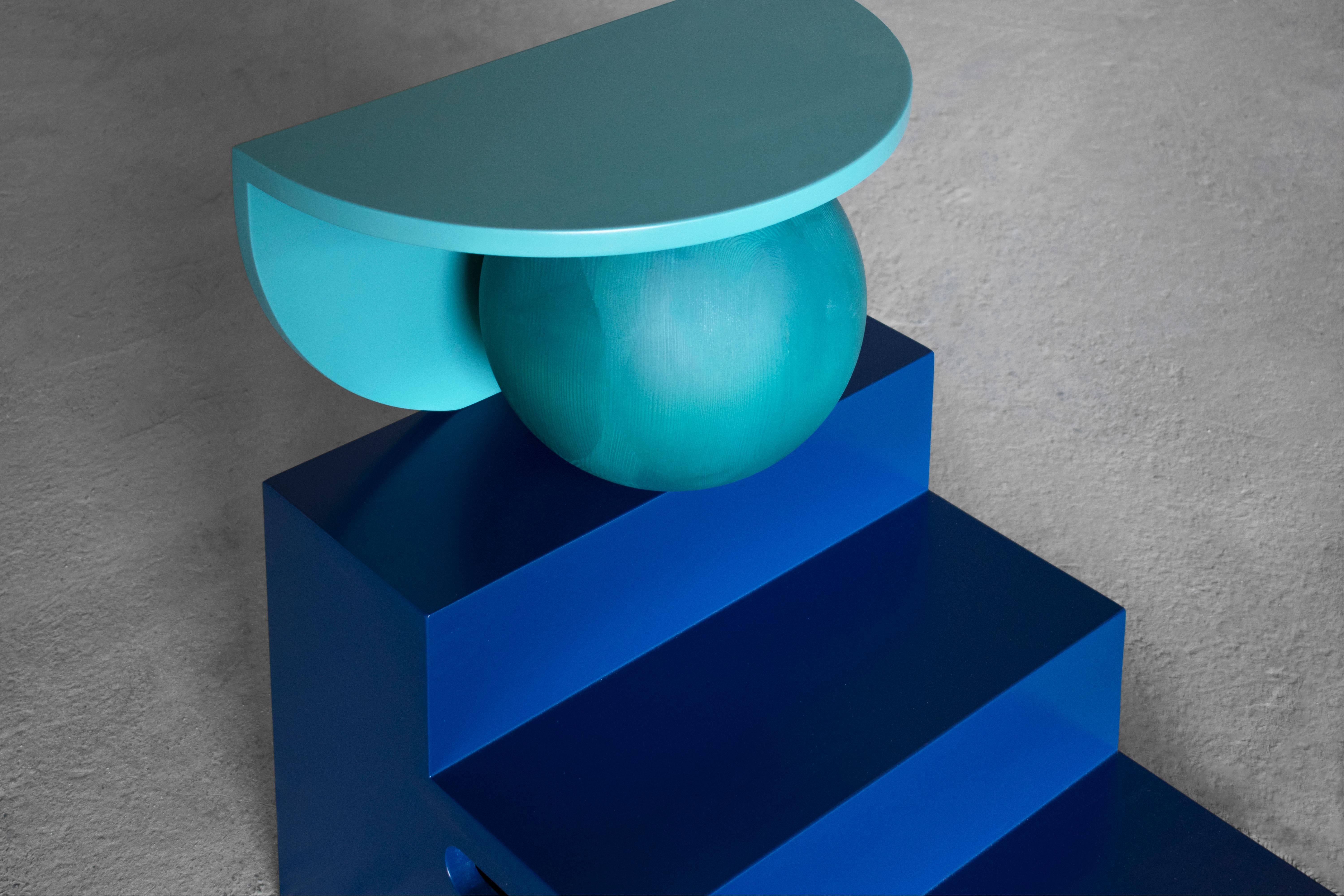 METAMORPHIC Blauer Nachttisch / Beistelltisch im Angebot 1