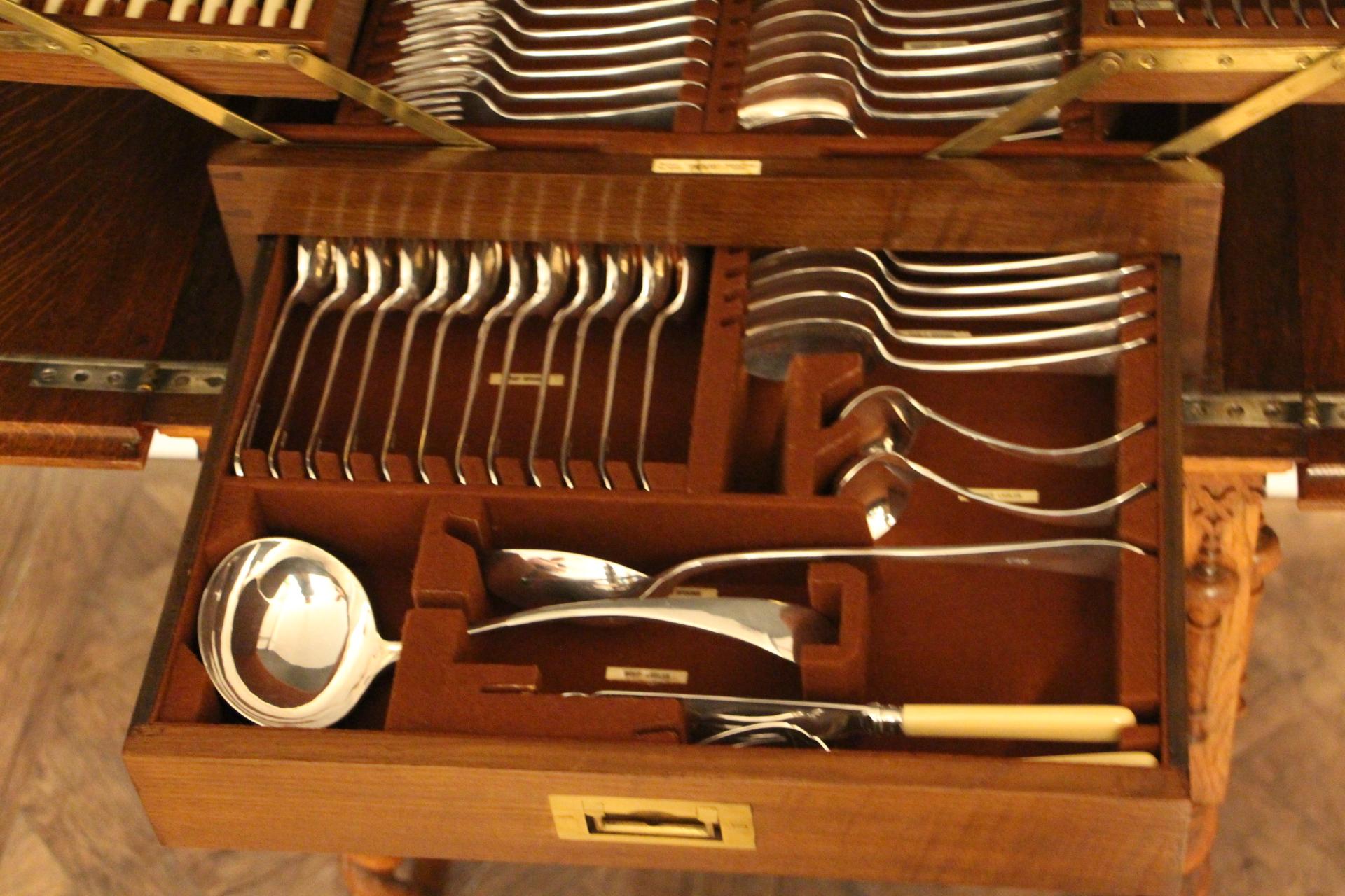 Metamorphic Rising Cutlery Table Cabinet 10