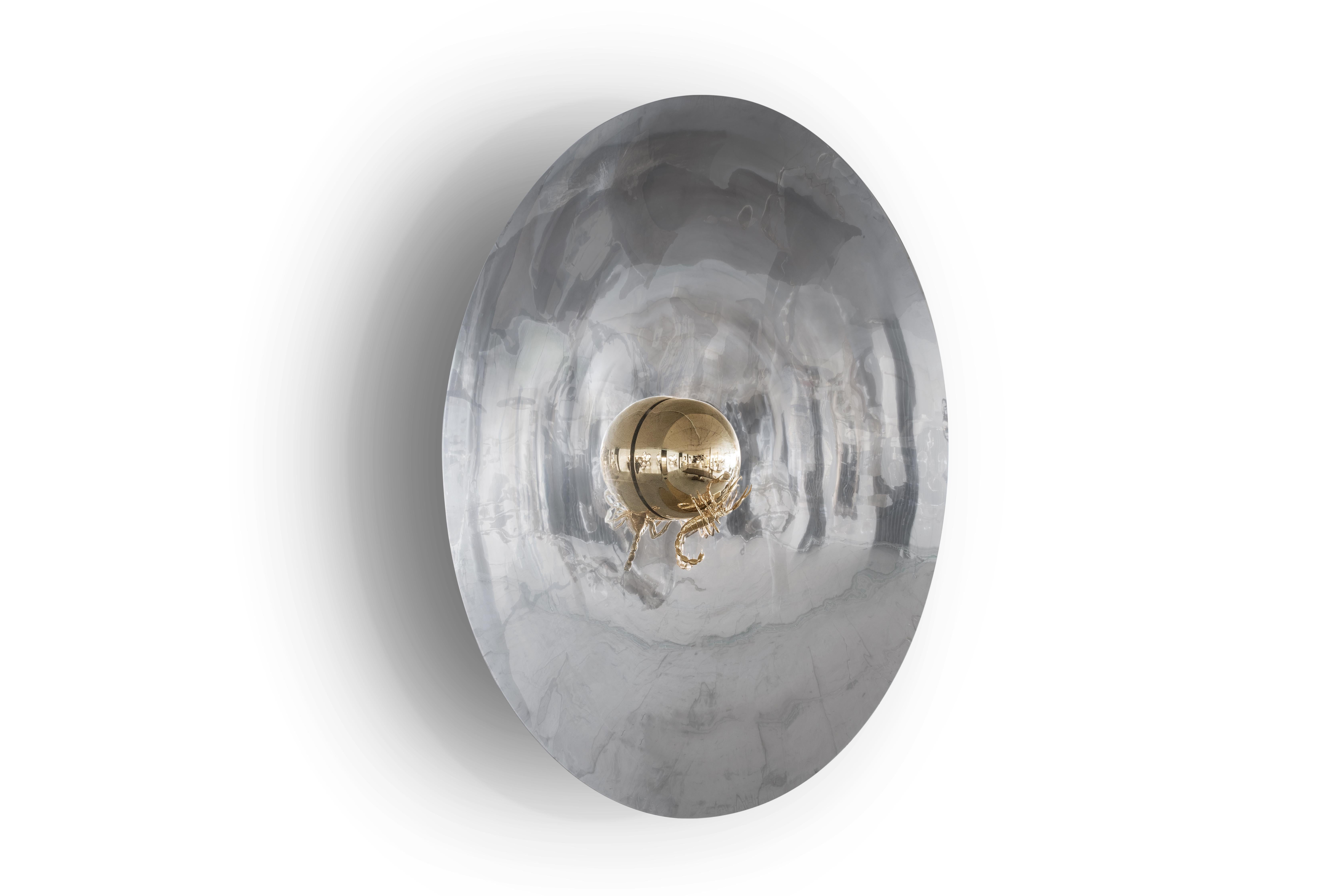 Miroir Metamorphosis - Manteau en laiton et nickel martelé à la main - Boca do Lobo Neuf - En vente à Rio Tinto, PT