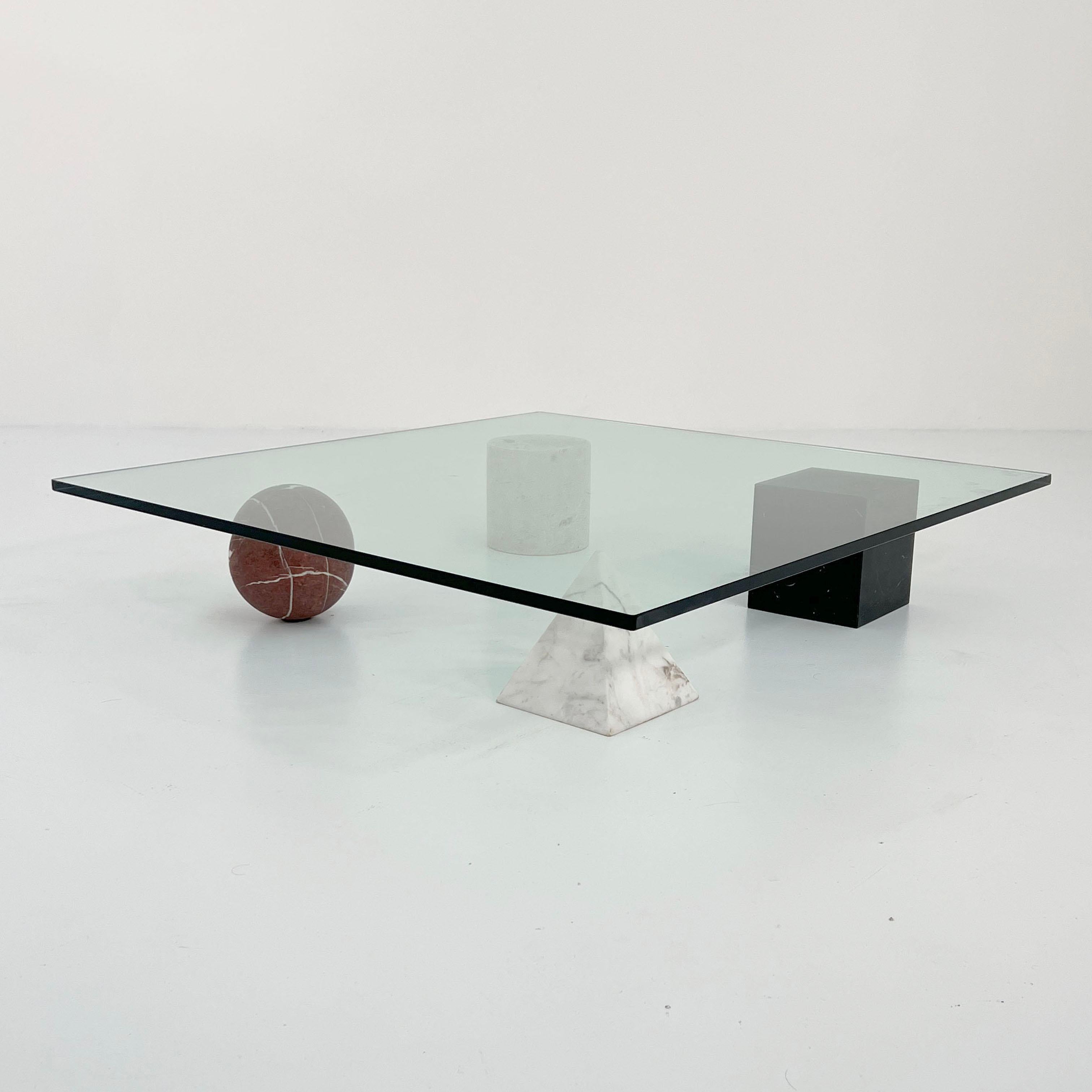 Mid-Century Modern Metaphora Coffee Table by Lella & Massimo Vignelli for Casigliani, 1970s For Sale