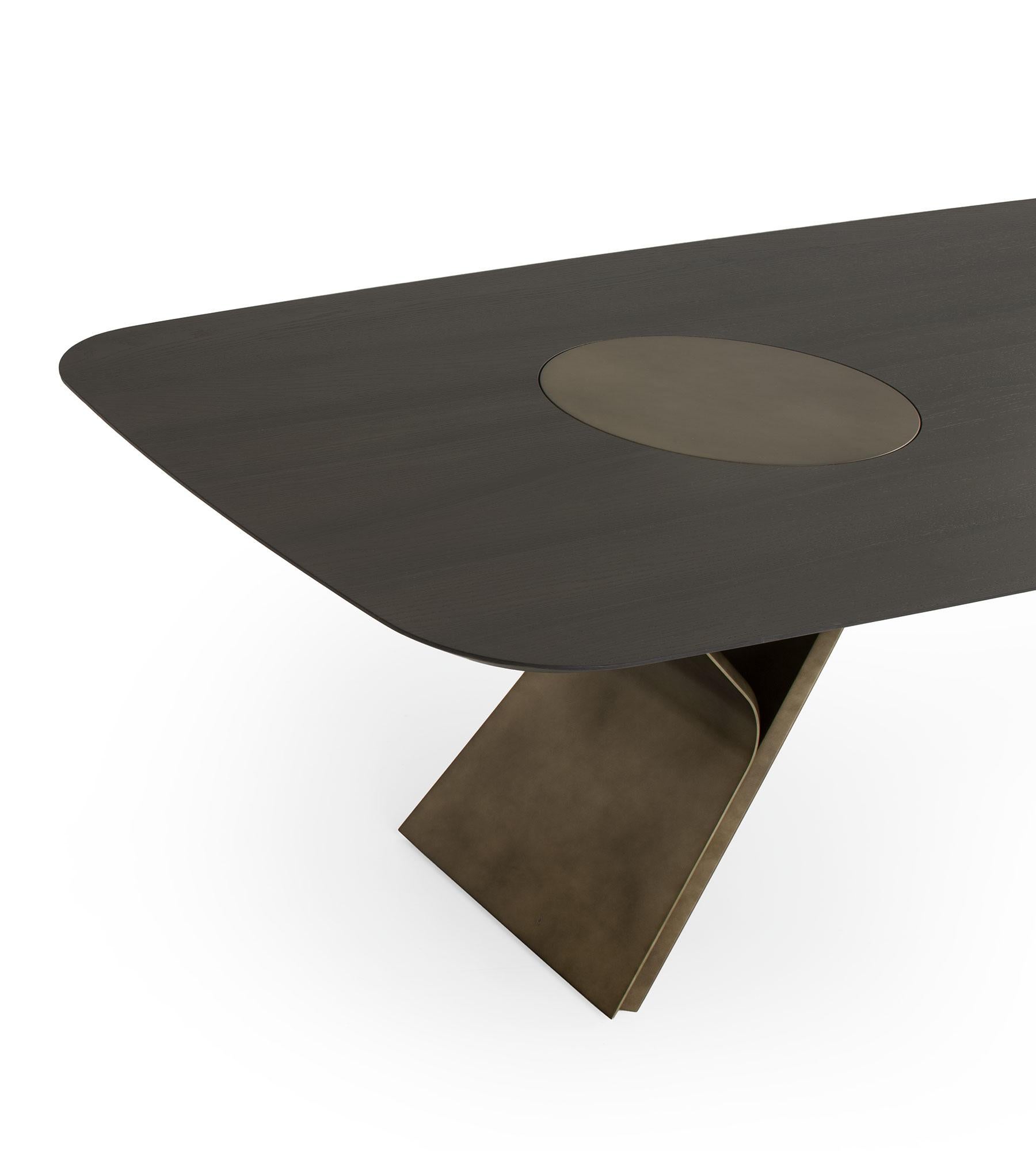Table de salle à manger Metaverso Laguna en chêne avec Lazy Susan par Morica Design en vente 2