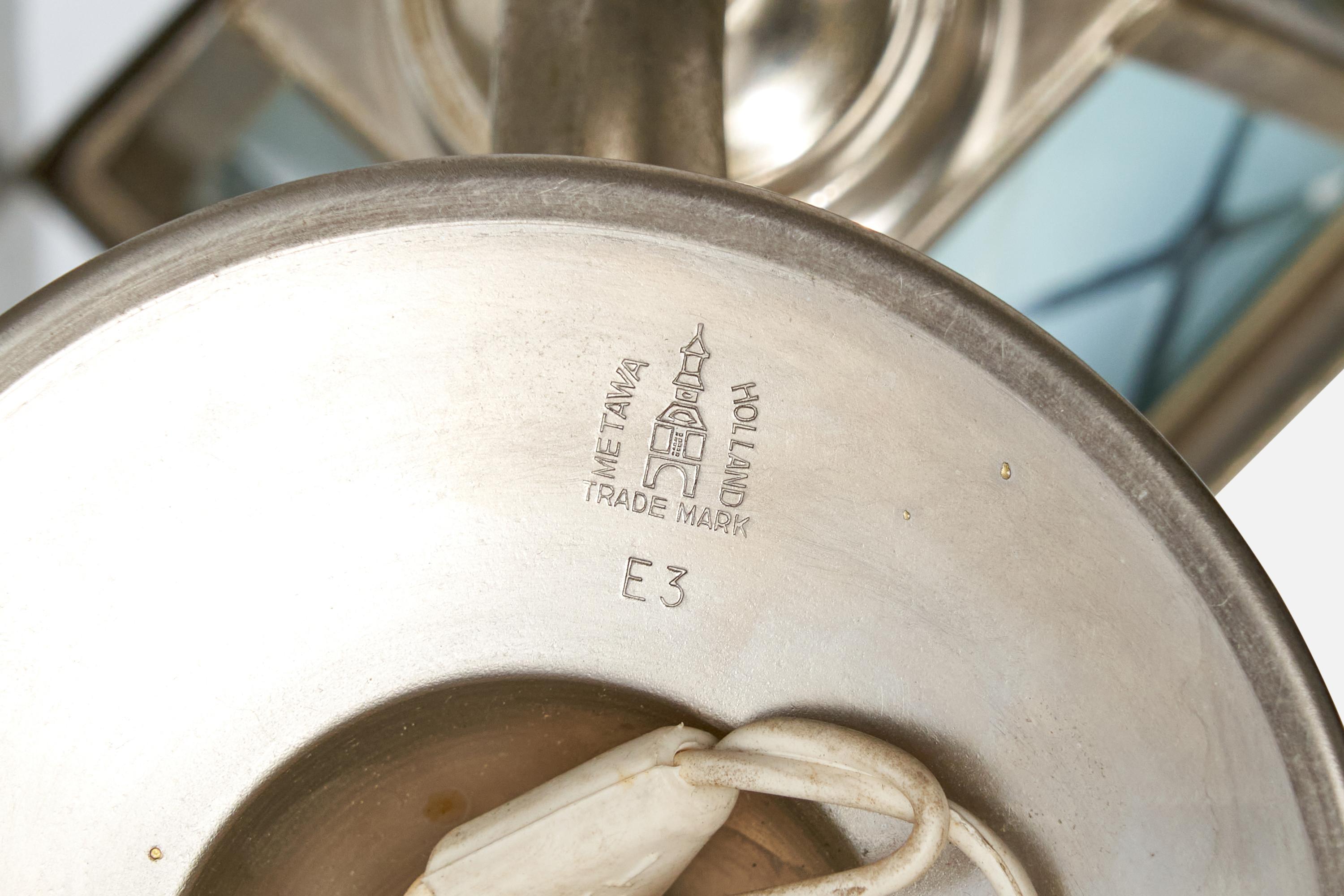 Metà XX secolo Metawa Holland, Lampada da tavolo, vetro, peltro, Paesi Bassi, anni '50 in vendita