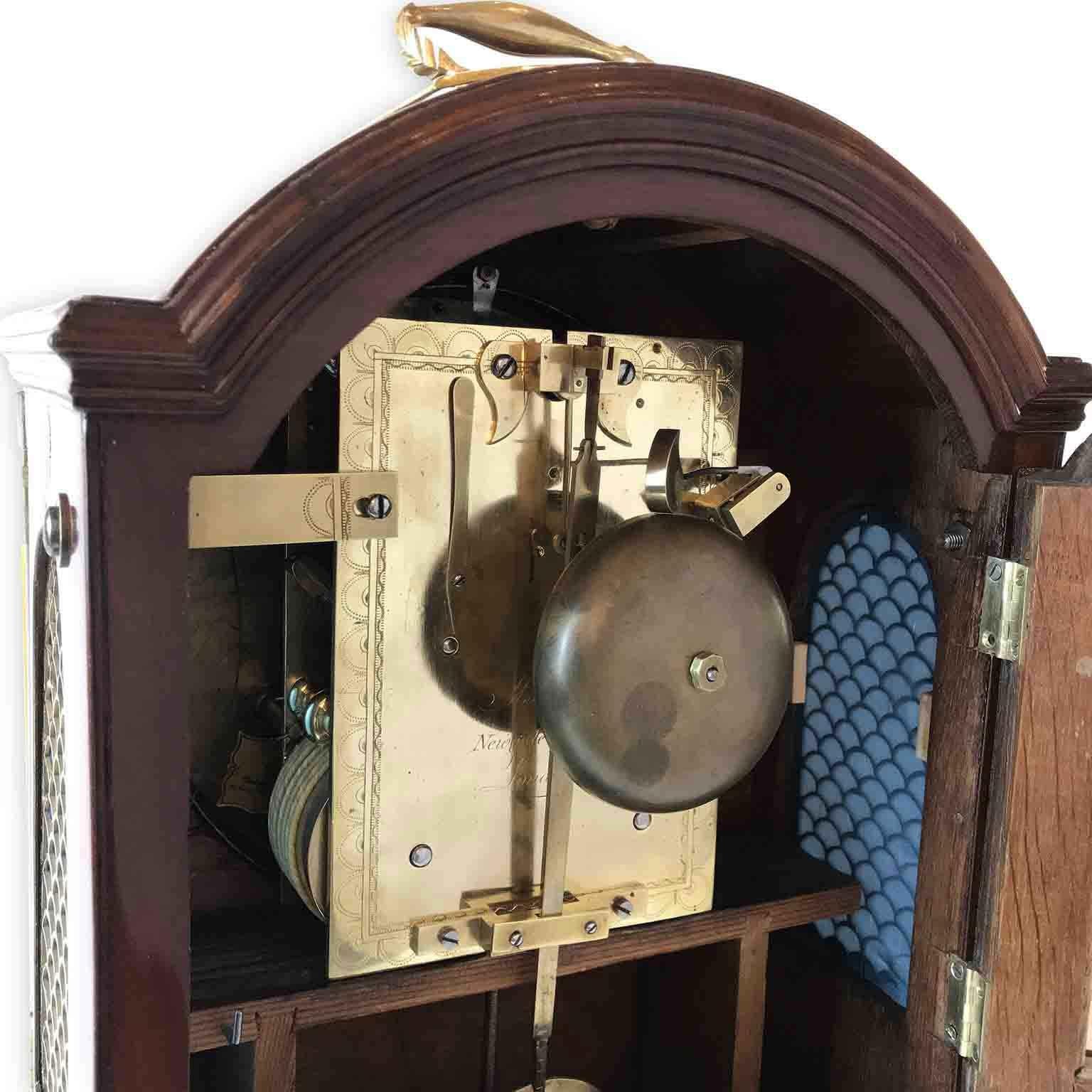 Metcalfe London 19th Century George III Mahogany Bracket Clock 2