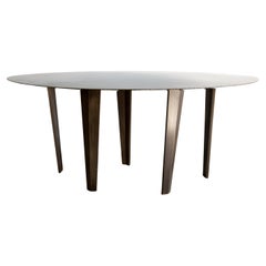 Meteora Tisch aus Eisen von Baka Studio