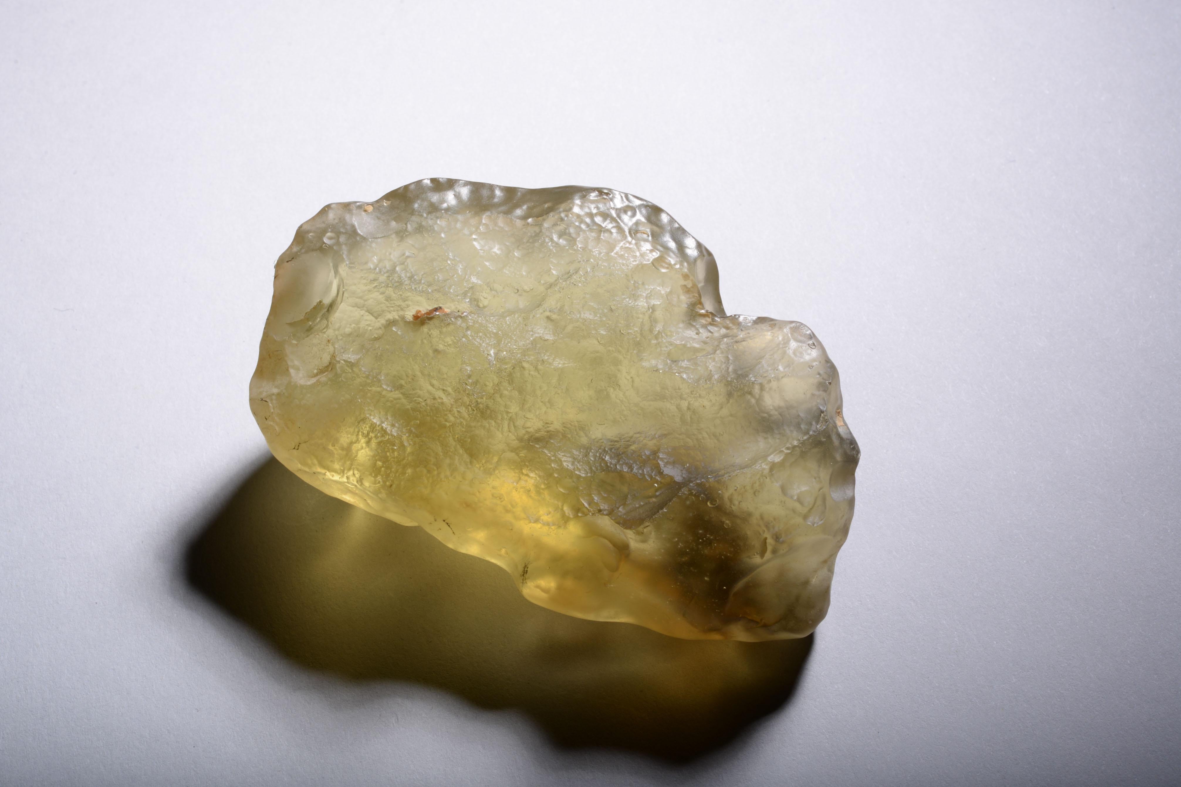 Meteorite Impact Desert Glass In Excellent Condition For Sale In London, GB