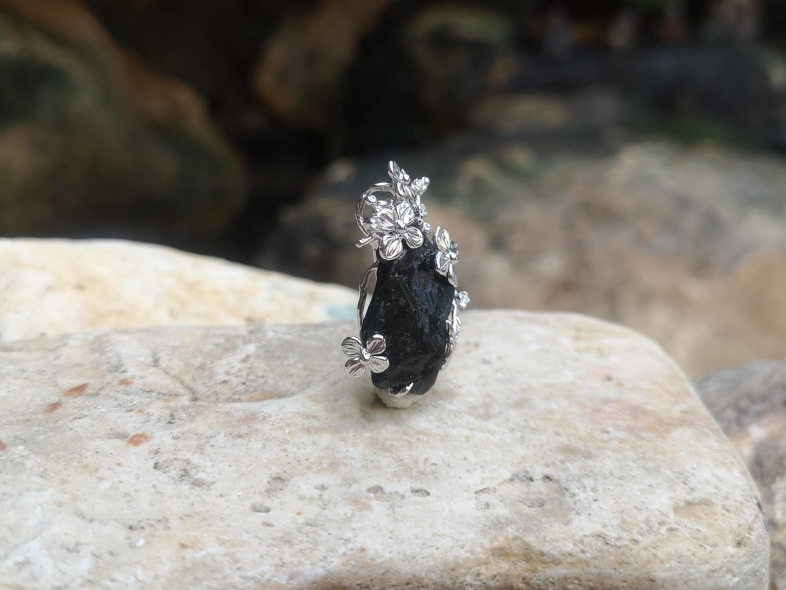 Uncut Meteorite with Diamond Brooch/Pendant Set in 18 Karat White Gold Settings For Sale
