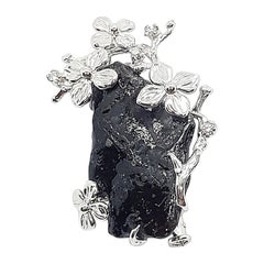 Broche/pendentif en or blanc 18 carats sertie de météorite et de diamants