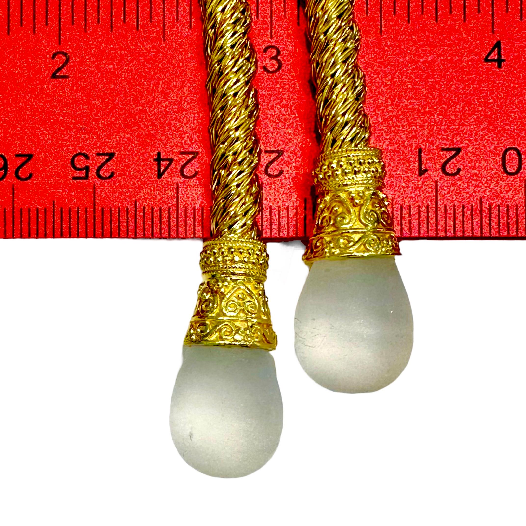 Collana greca in oro 18 carati con nappe di cristallo, realizzata con cura meticolosa in vendita 2