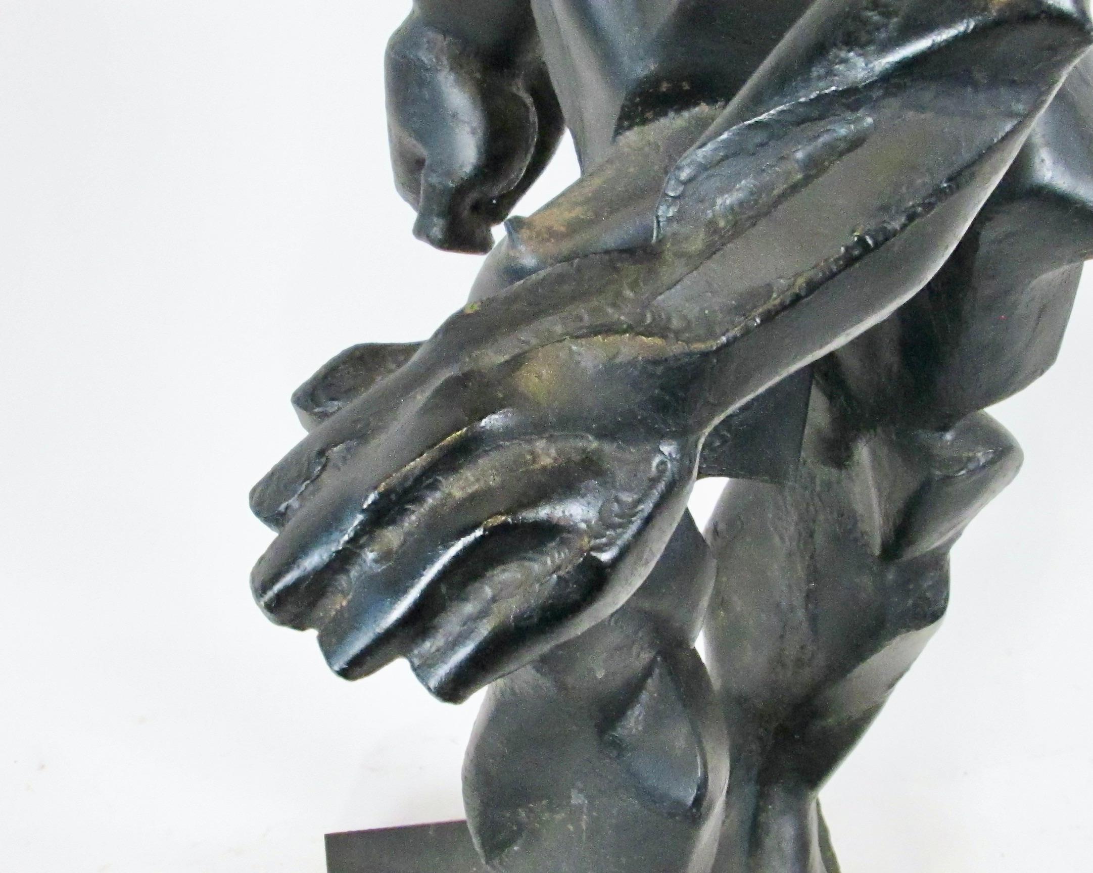 Sorgfältig geformte und geschweißte aufrechte Mannskulptur im brutalistischen Stil im Angebot 5