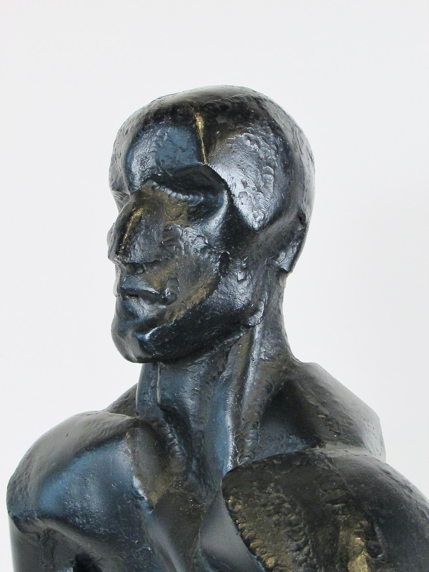 Sorgfältig geformte und geschweißte aufrechte Mannskulptur im brutalistischen Stil im Angebot 8