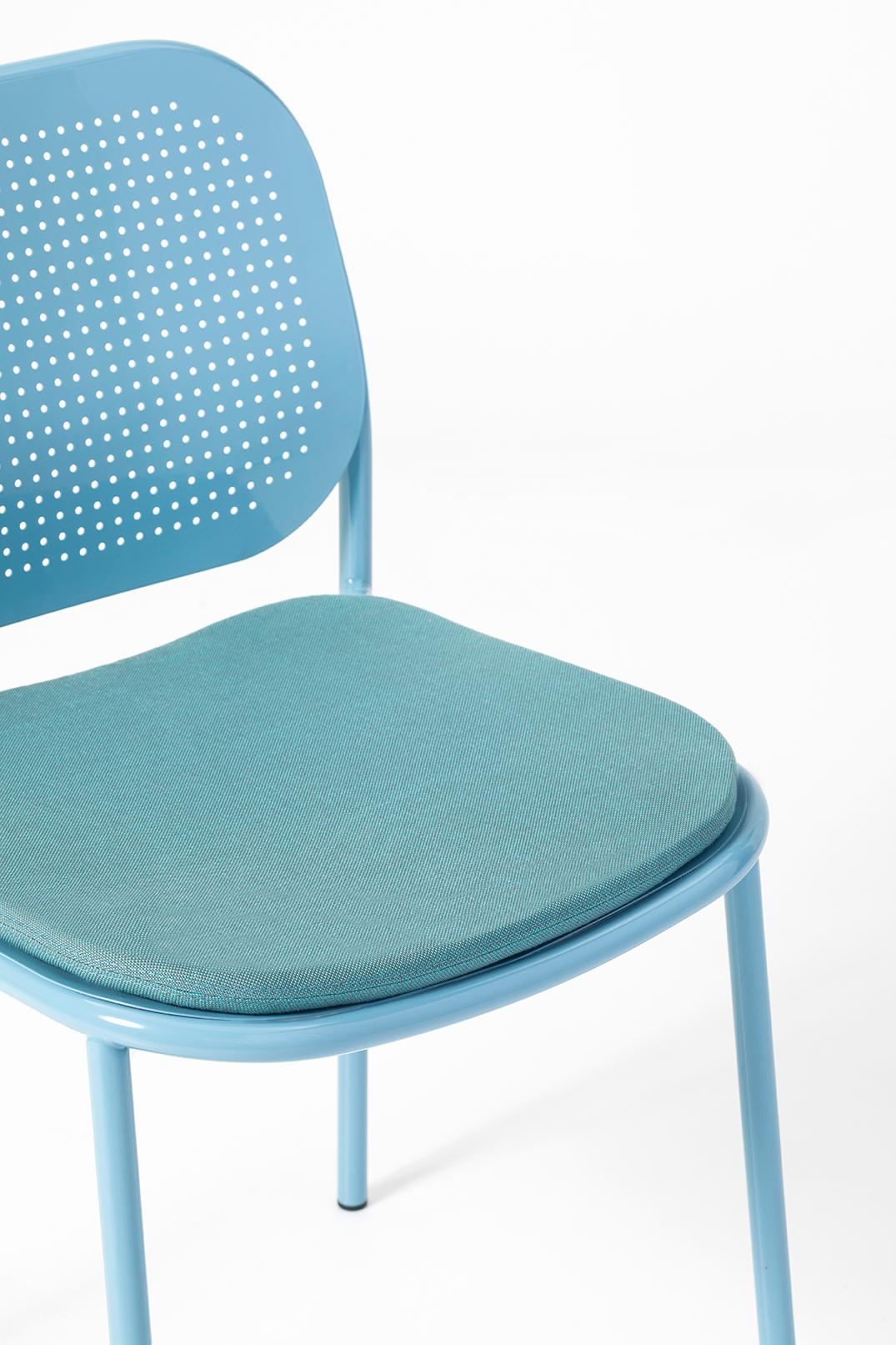 Metis 170 Dot Chair, Metall, Farben, Outdoor, Objekt, Bar, Restaur, Design im Zustand „Neu“ im Angebot in MARANO VICENTINO, IT