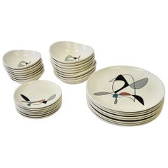 Metlox Poppy Trail California Contemporary 32 Piece Dinner Service for Eight