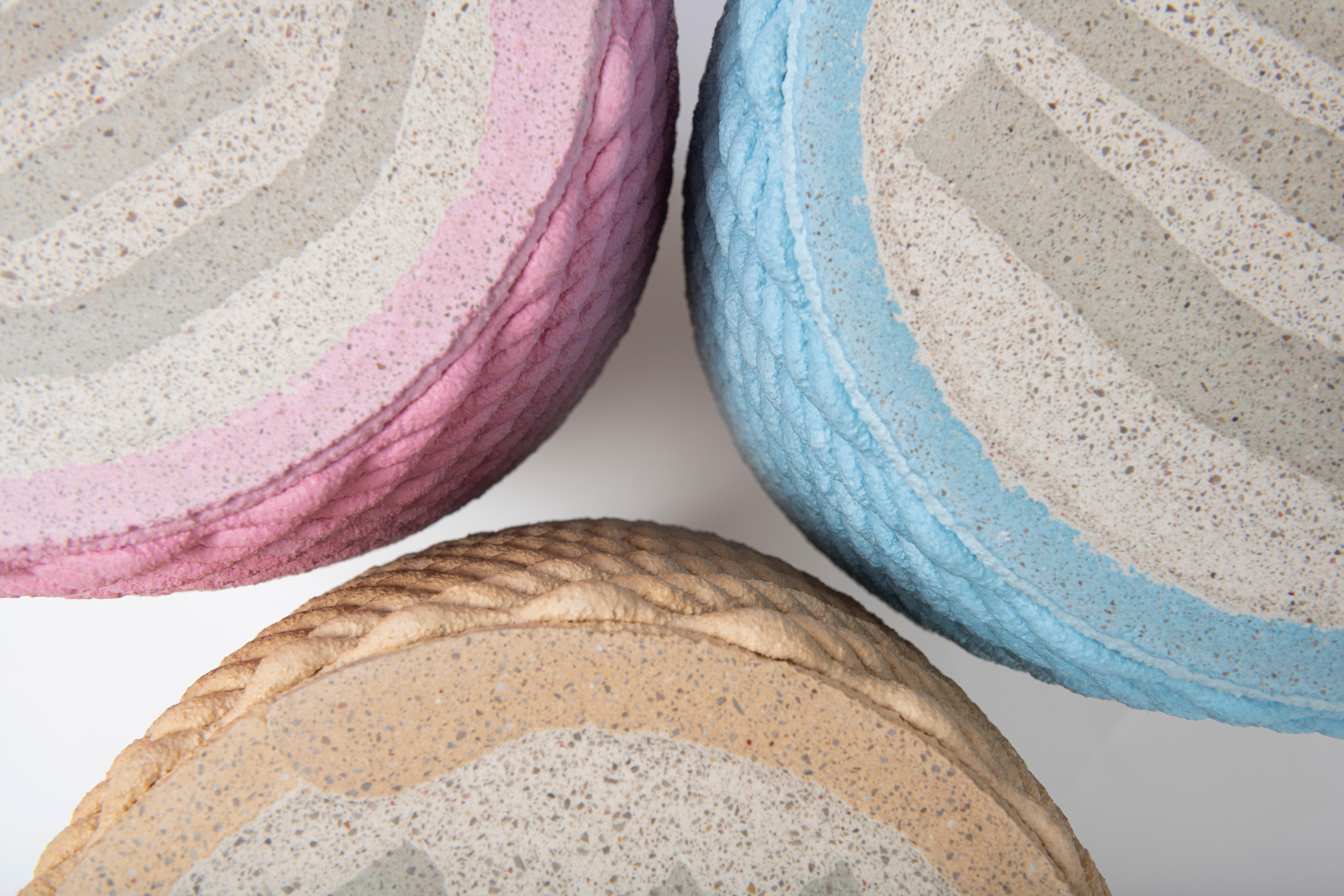 Metric Hocker und Tisch in Rosa im Angebot 4