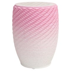 Metric Hocker und Tisch in Rosa