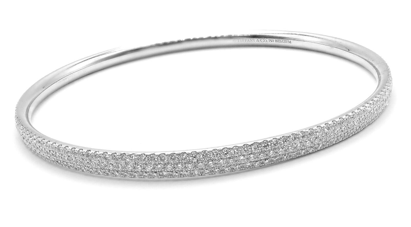 Metro Bracelet jonc en or blanc à trois rangées de diamants en vente 1