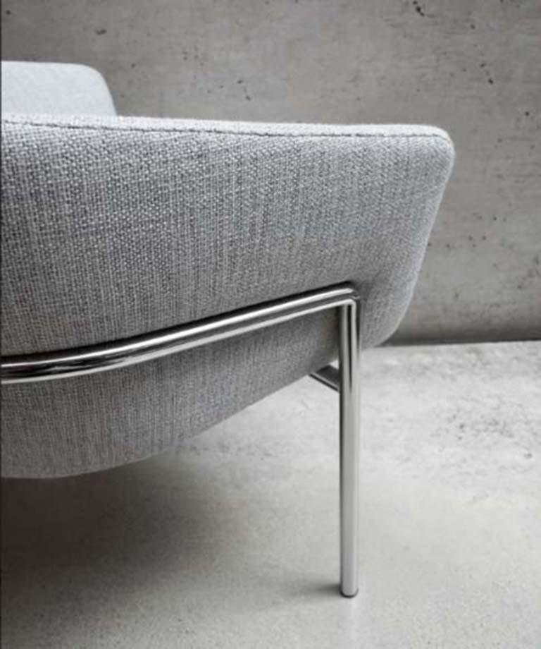 Metro is a framed occasional chair that has a light look and feel. The tubular frame supports the cold-foam injected seat and the contrast in materials creates a visually interesting juxtaposition.

Additional Information:
- Dimensions: D. 70 x