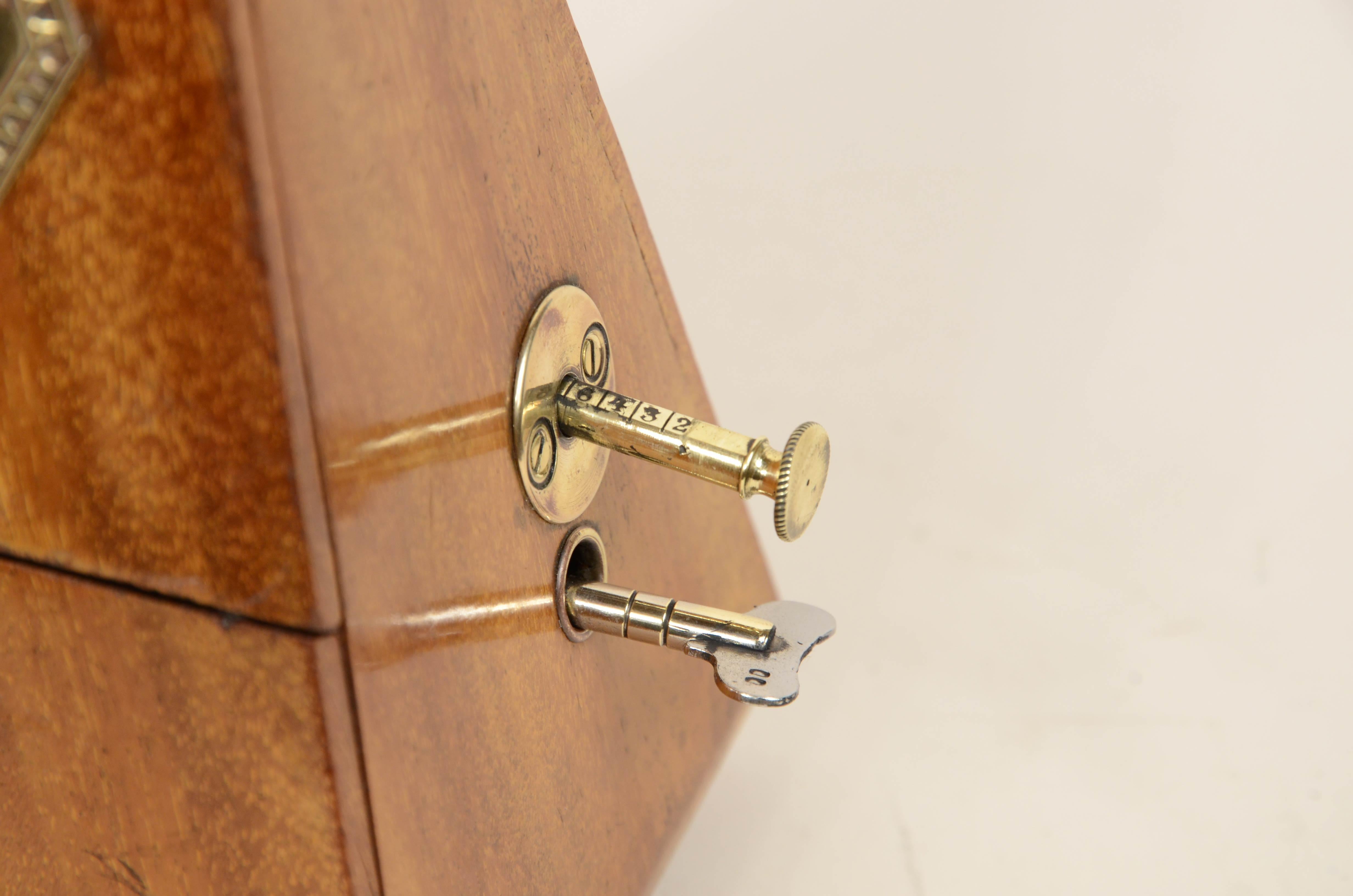 Metronome system  Johan Maelzel (1772-1838) in wood from the early 1900s. For Sale 2