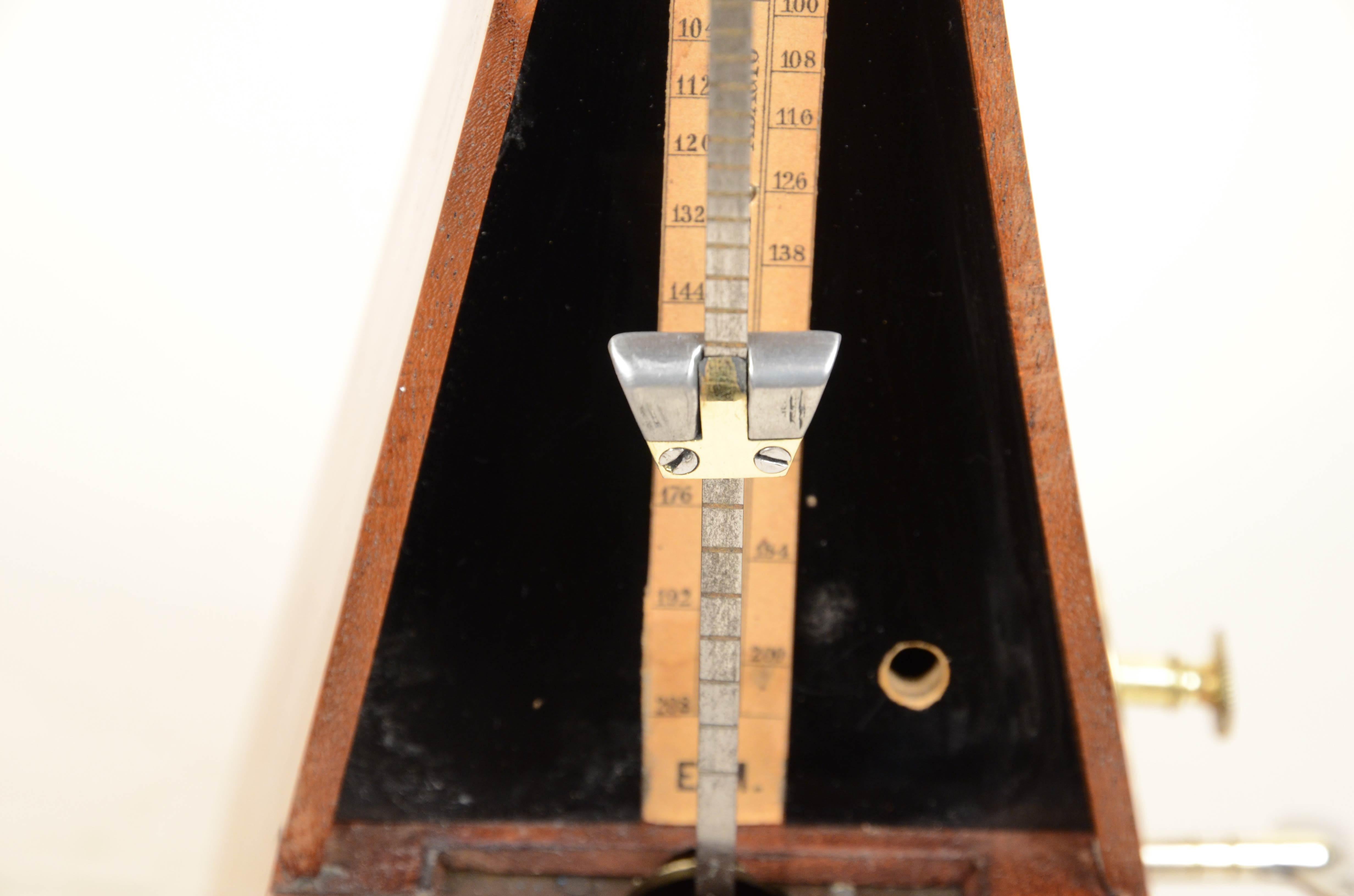 Metronome system  Johan Maelzel (1772-1838) in wood from the early 1900s. For Sale 9