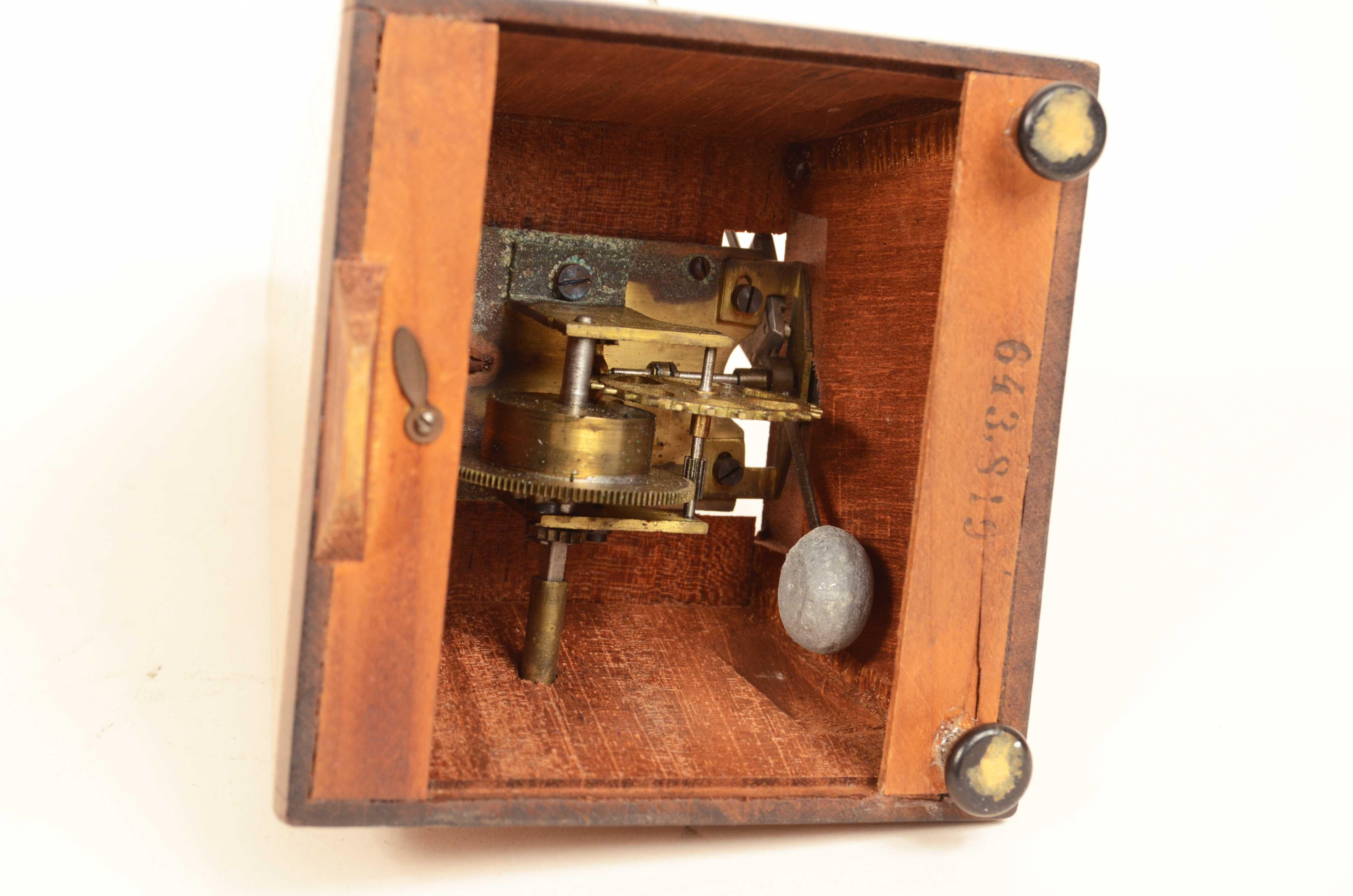 Système de métronome Paquet 1815 et Johan Maelzel 1846  seconde moitié du 19ème siècle 8