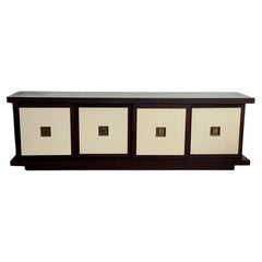 Armario Metropoliat de Thomas Pheasant para Baker Furniture