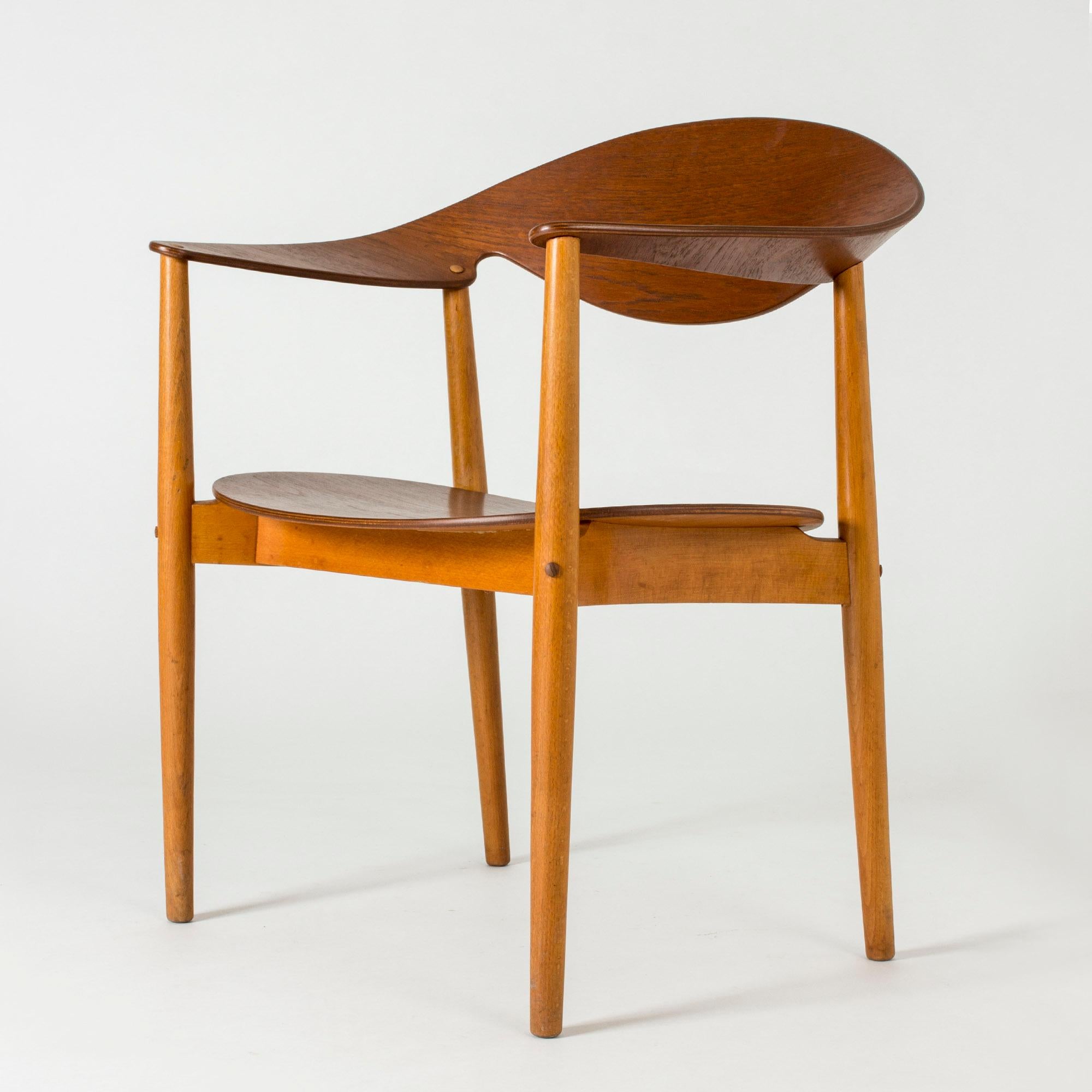 Danish “Metropolitan Chair” by Ejner Larsen & Aksel Bender Madsen