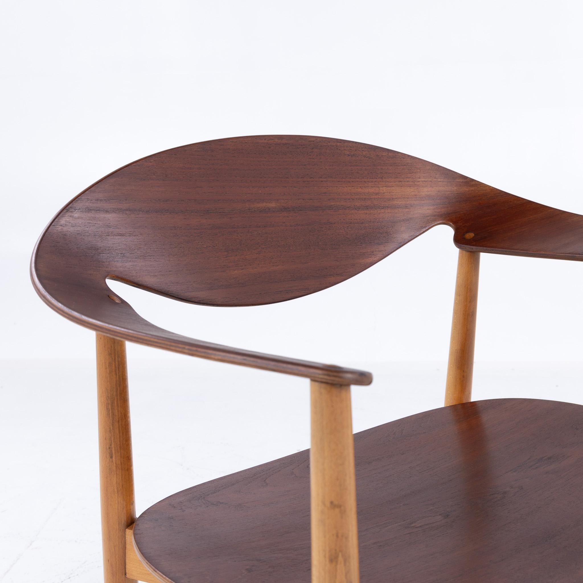 Chaise Metropolitan en hêtre patiné et teck. Bon état - En vente à Copenhagen, DK