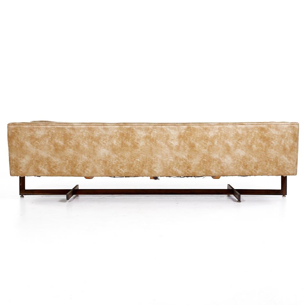 Metropolitan Mid Century Bronze Base Sofa In Good Condition For Sale In Countryside, IL