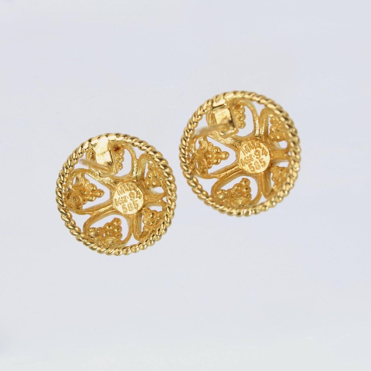 Women's Metropolitan Museum of Art MMA 14 Karat Gold & Garnet Renaissance Style Earrings For Sale