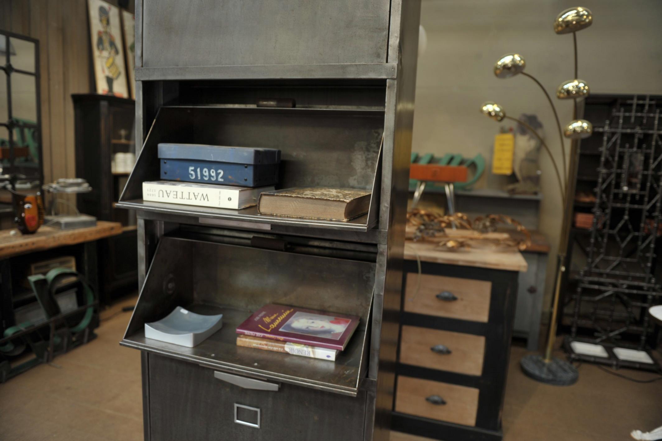 Meuble à bascule 5 clapets 1960's In condizioni buone in vendita a TOURCOING, FR