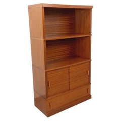 Meuble bibliothèque de rangement vintage en bois de chêne des années 60