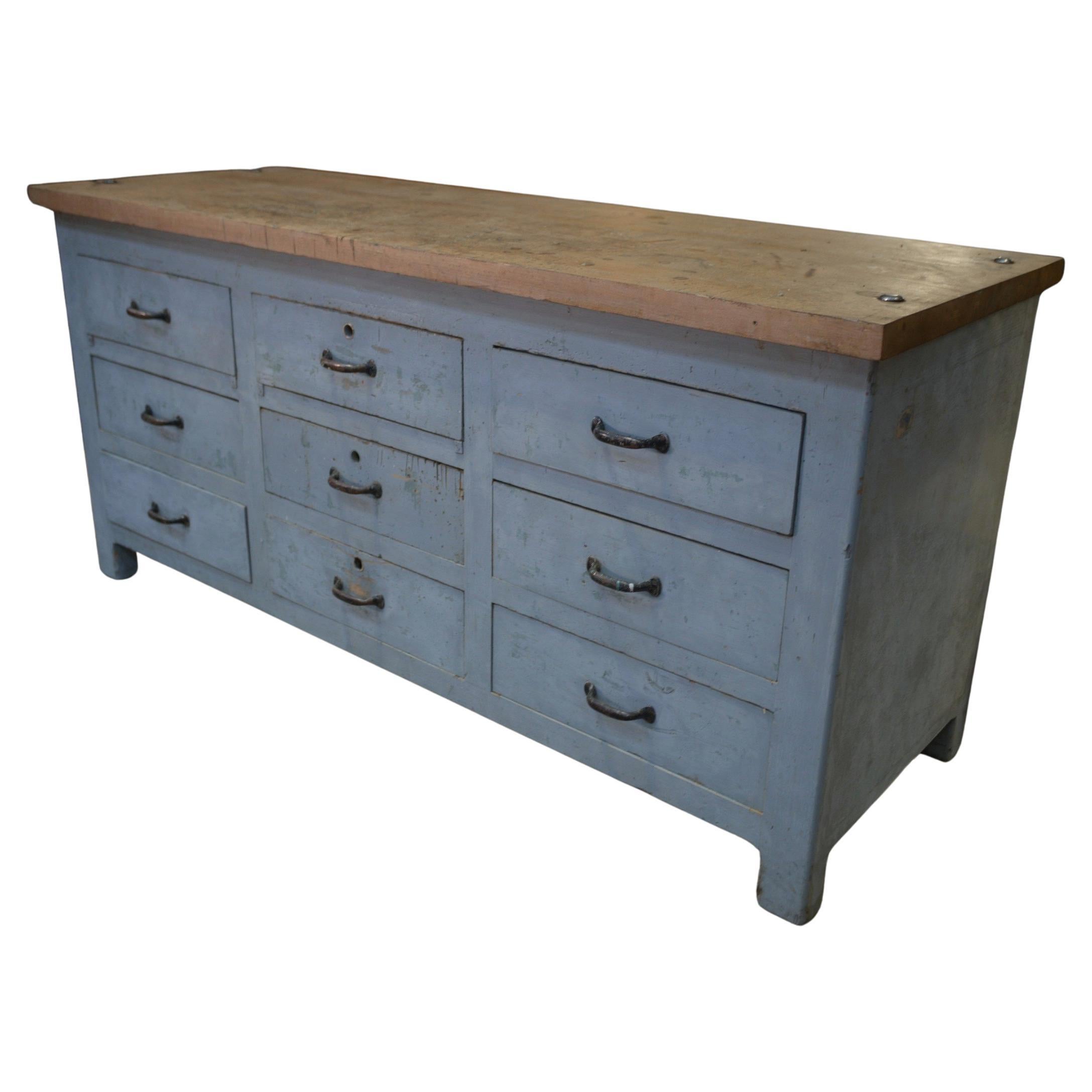 Meuble de métier à 9 tiroirs patiné gris d'origine 1950 en vente
